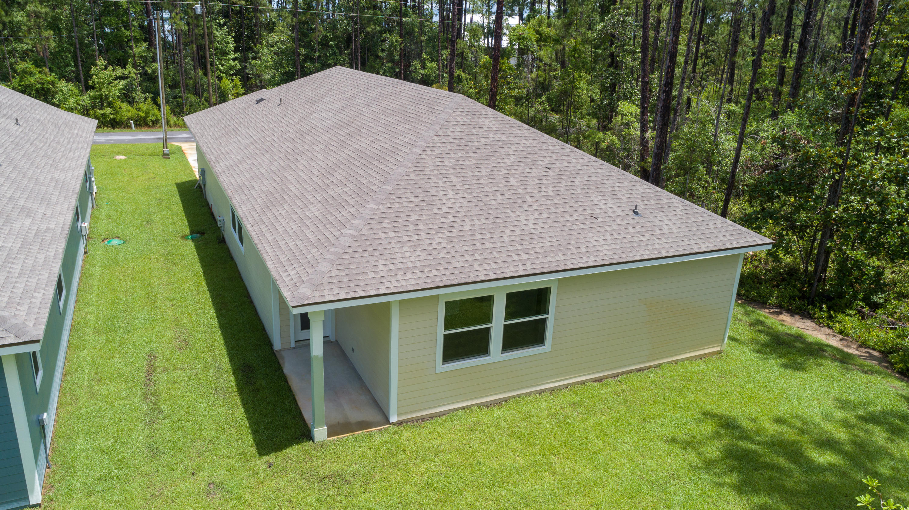 MAGNOLIA BEACH - Residential