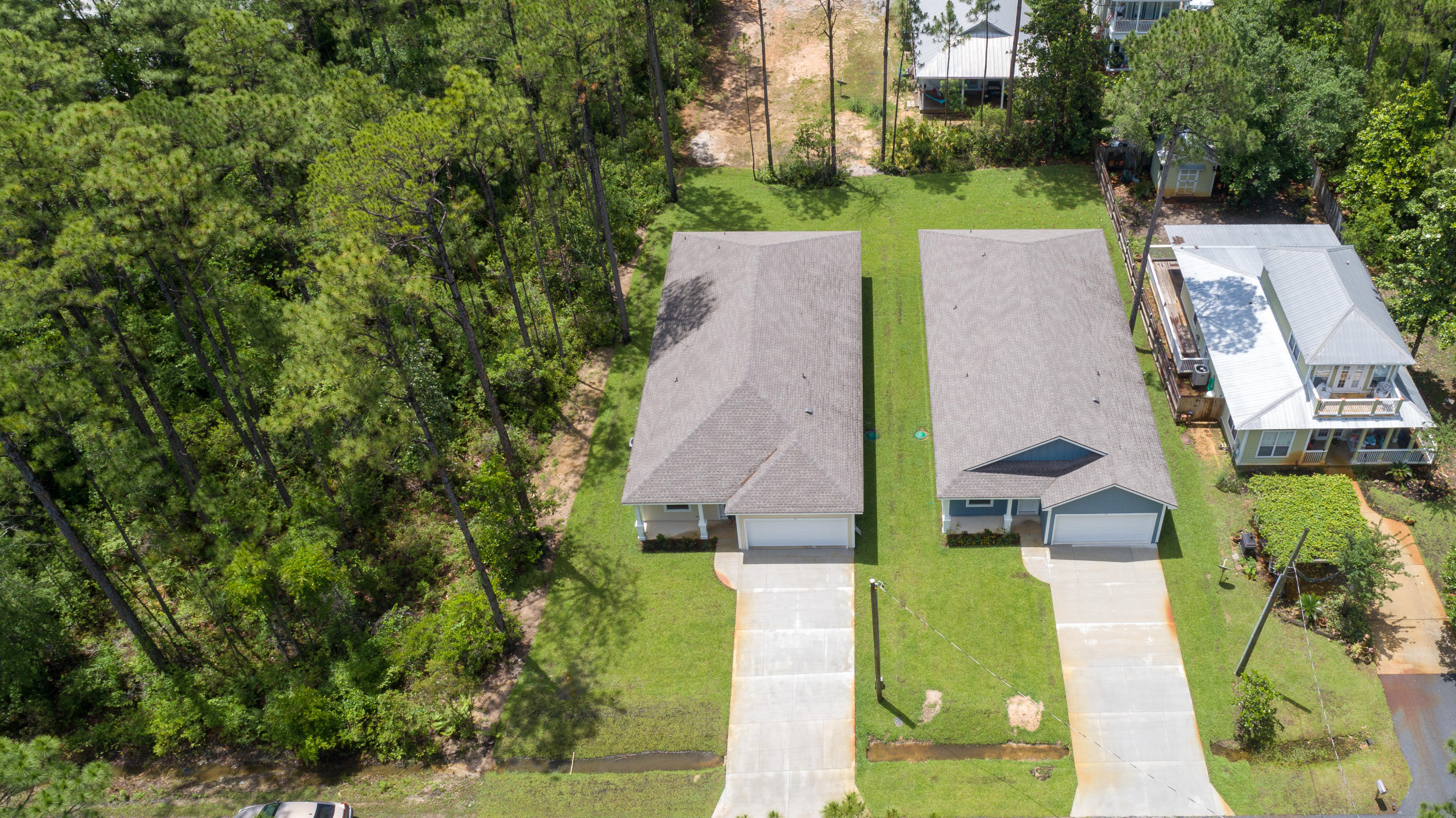 MAGNOLIA BEACH - Residential