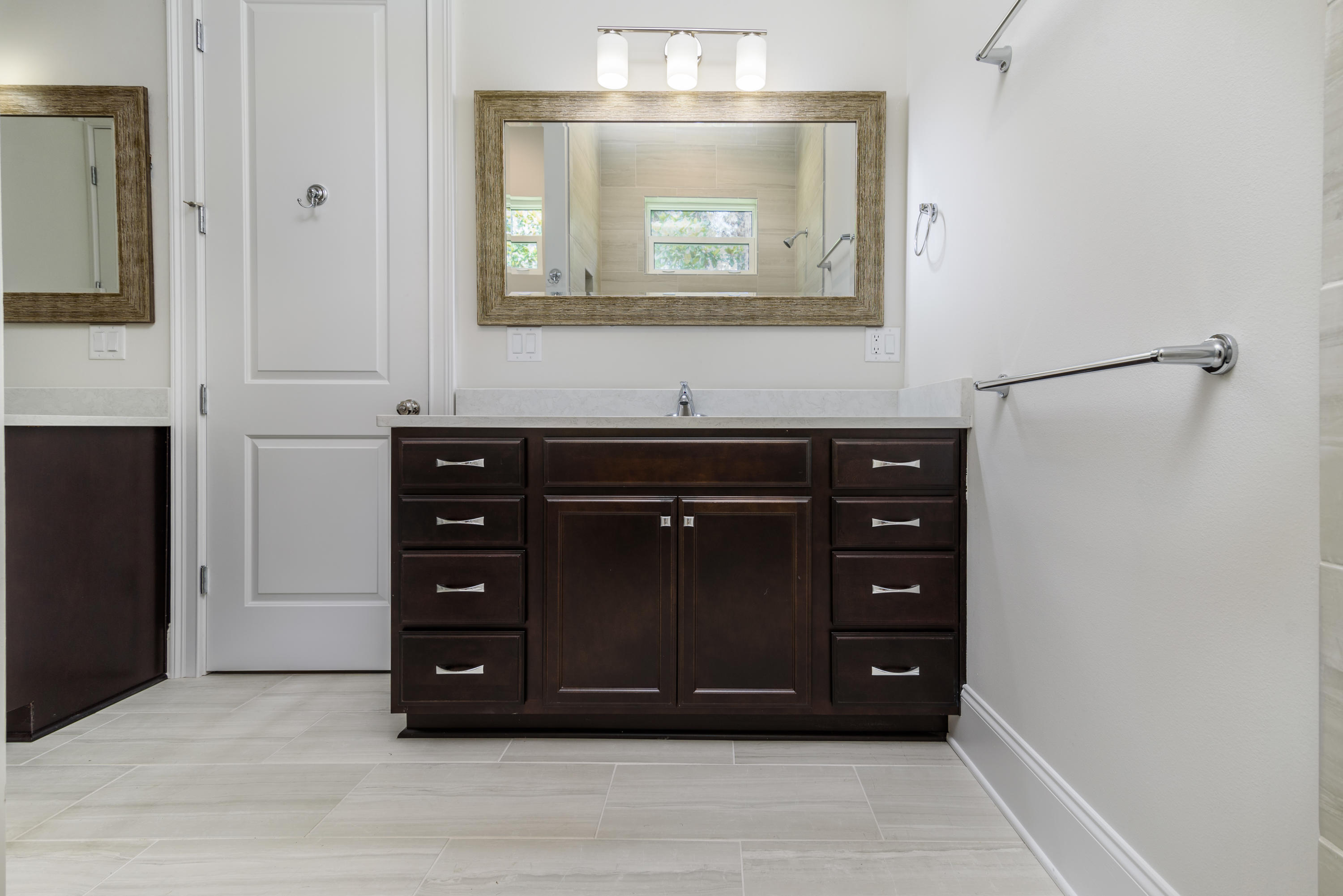 MAGNOLIA BEACH - Residential