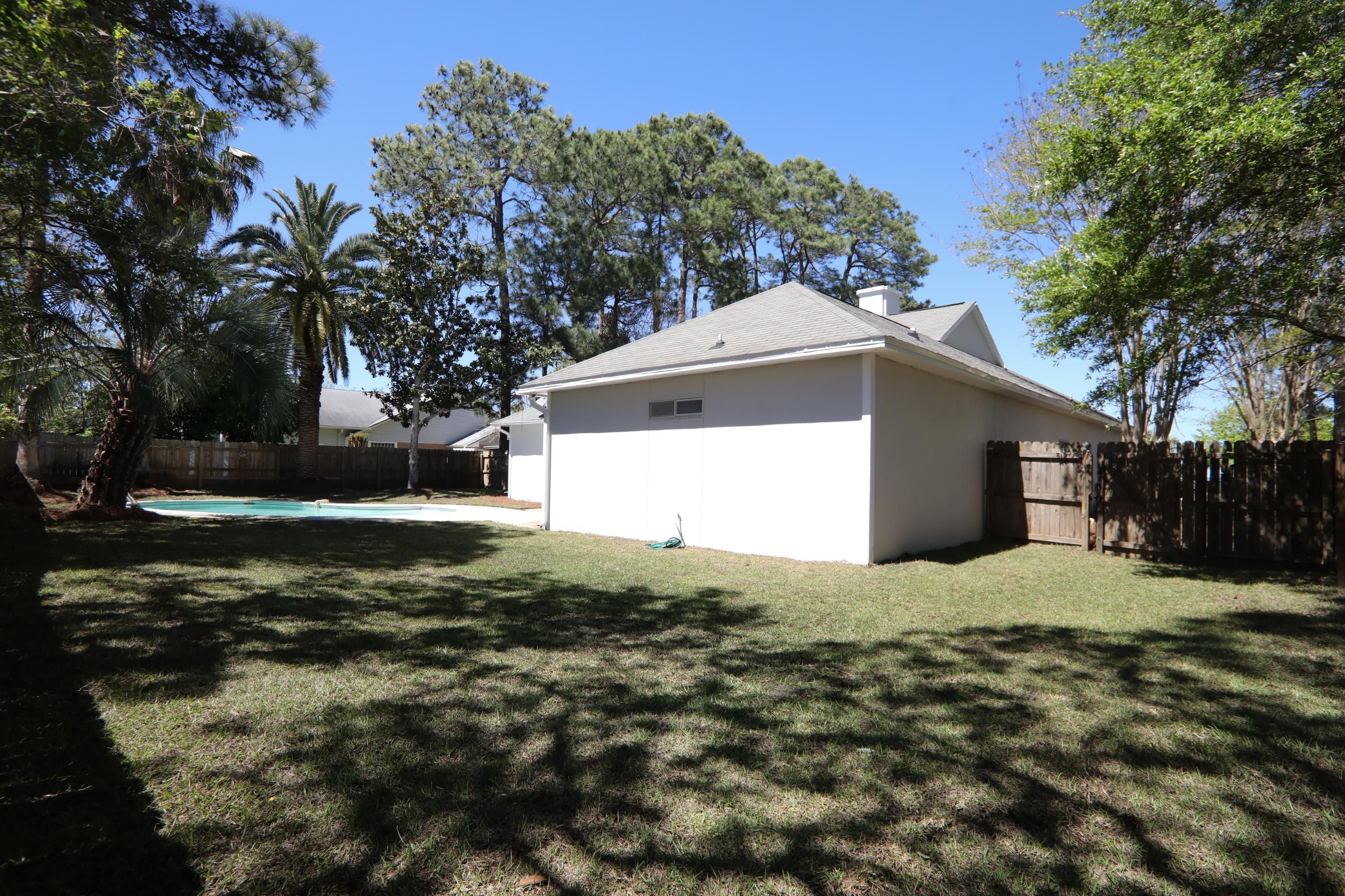 HOLIDAY SHORES ESTATES - Residential