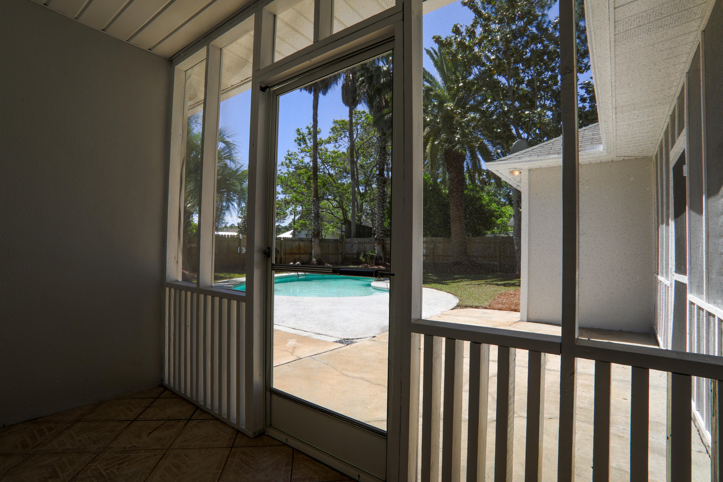 HOLIDAY SHORES ESTATES - Residential