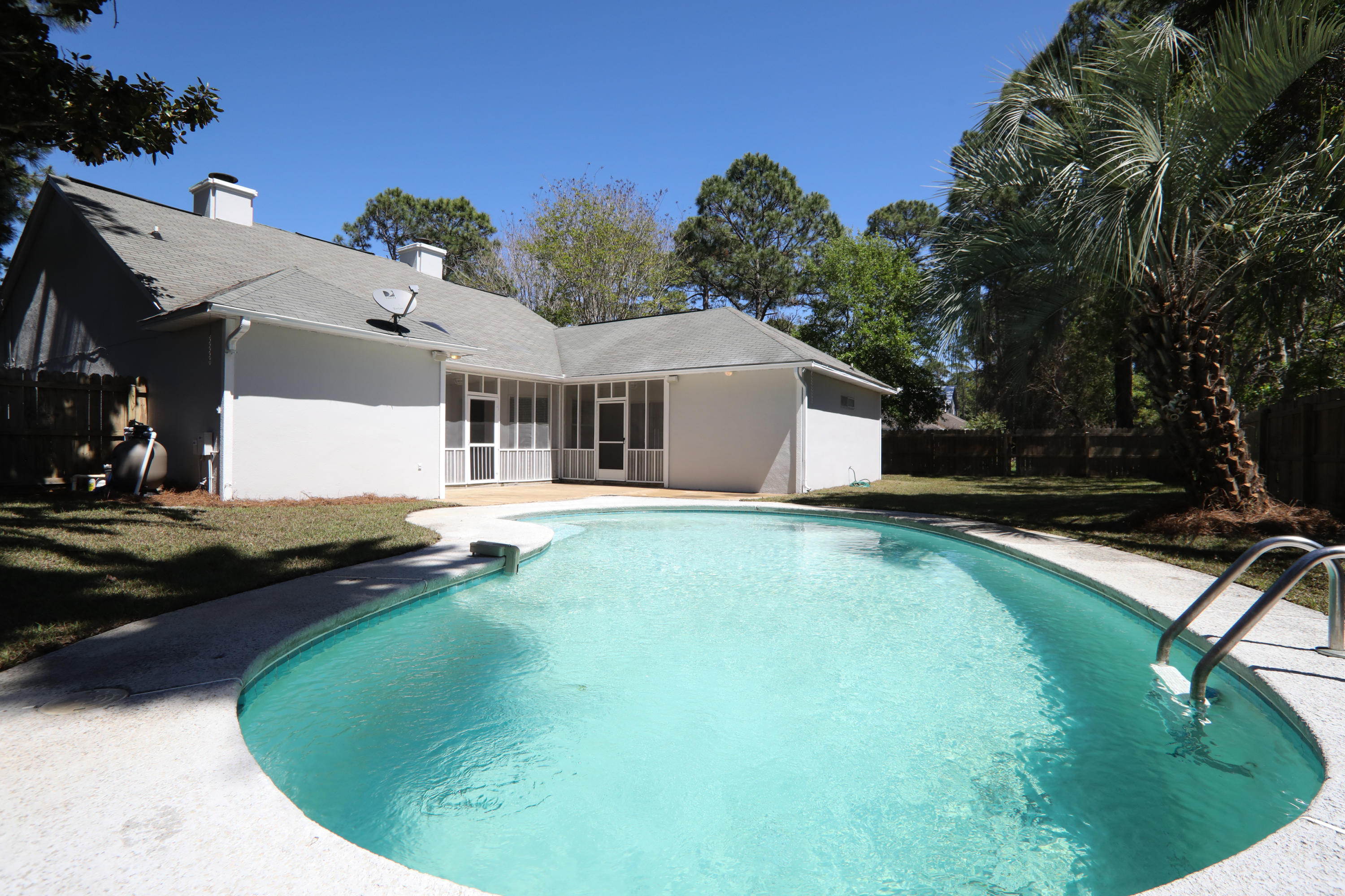 HOLIDAY SHORES ESTATES - Residential