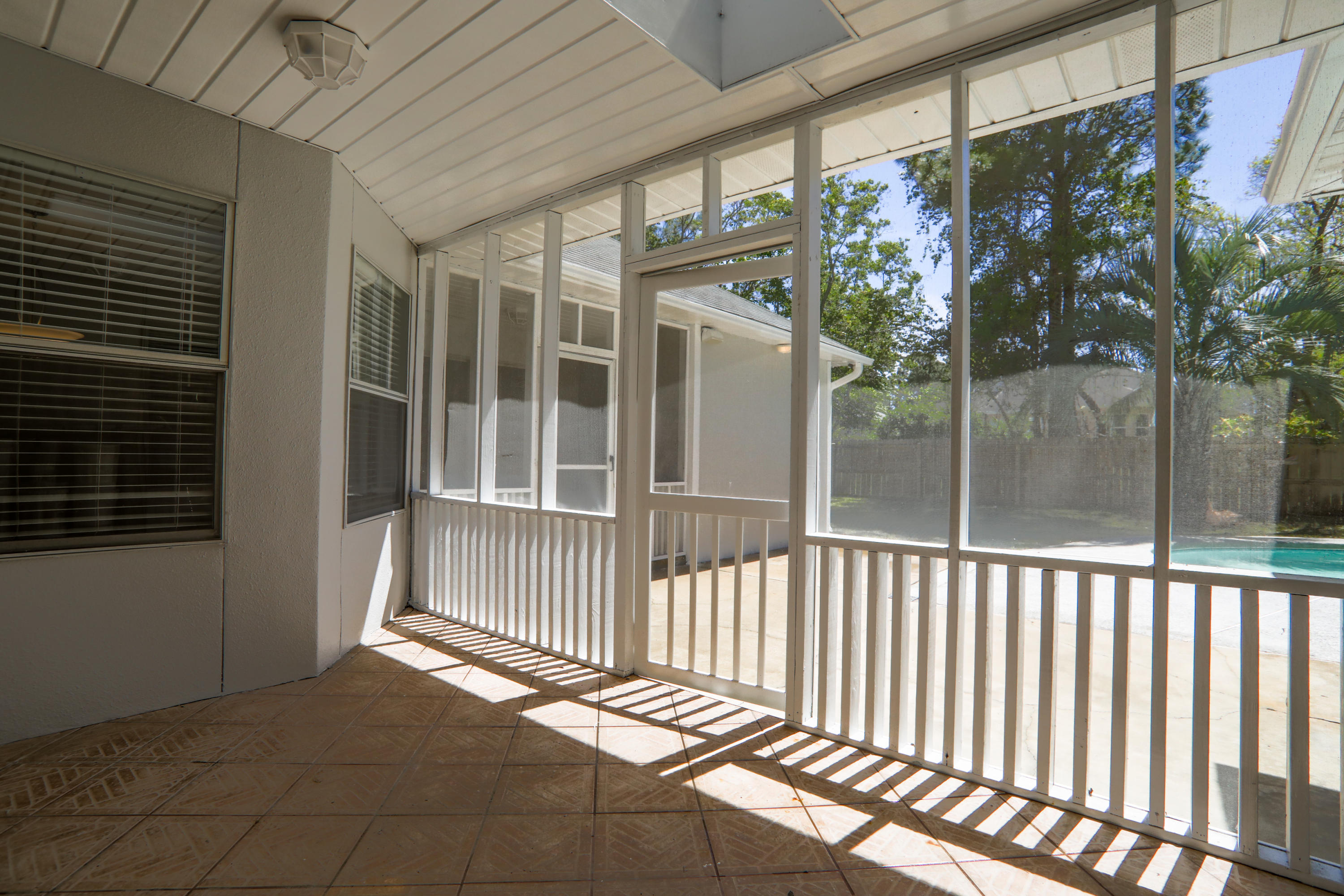 HOLIDAY SHORES ESTATES - Residential