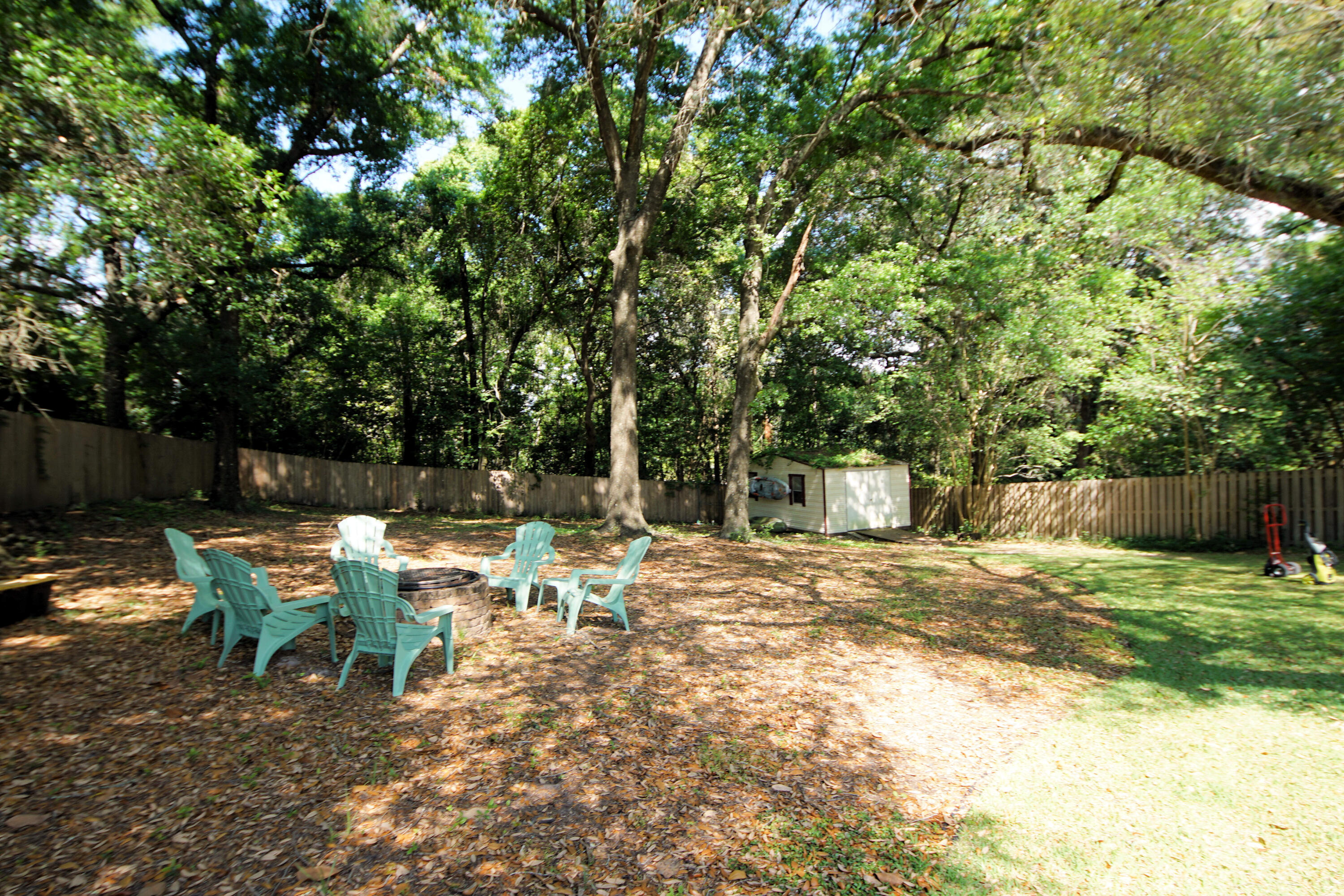 EDGEWATER VILLAGE NORTH - Residential