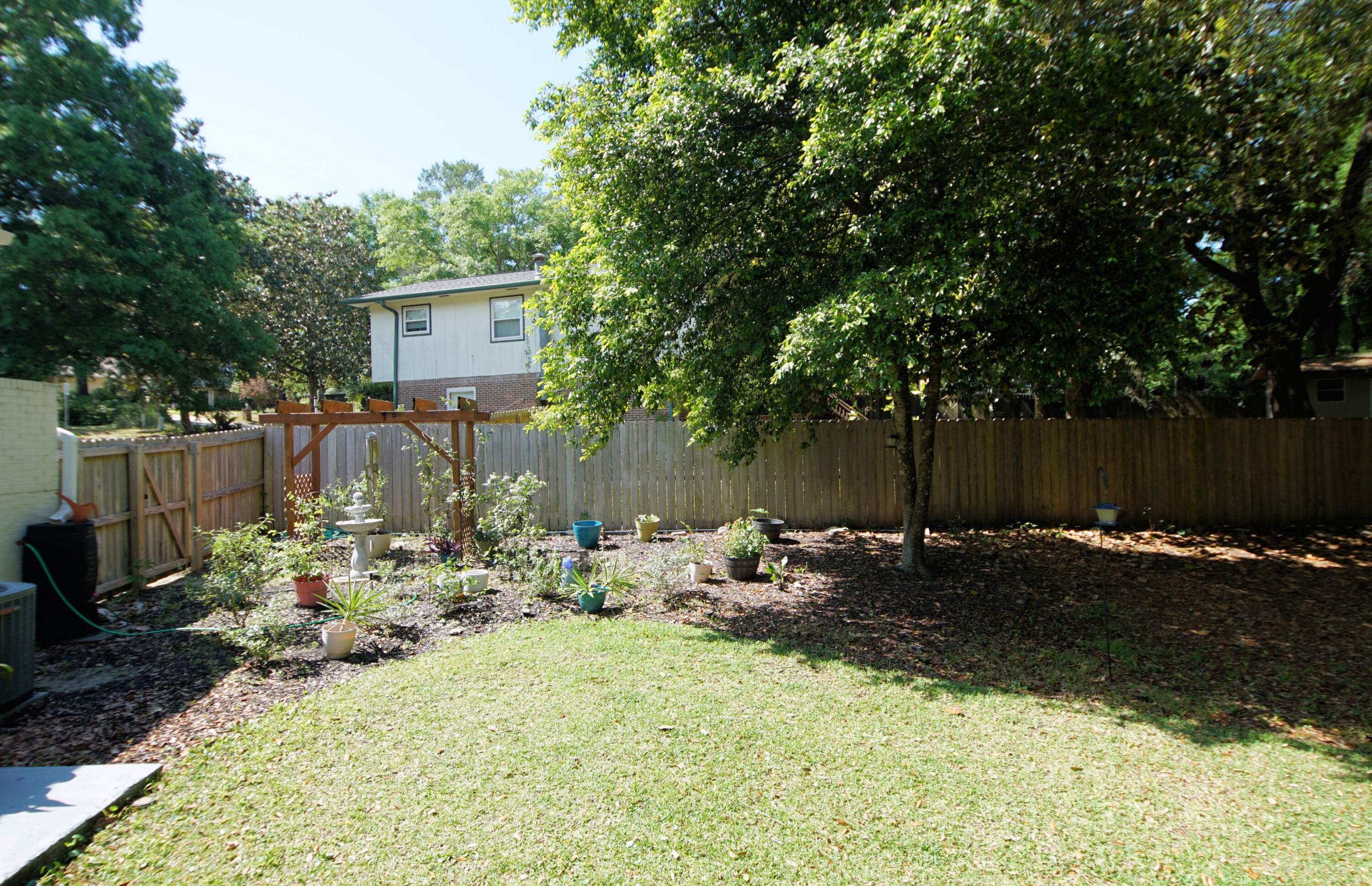 EDGEWATER VILLAGE NORTH - Residential