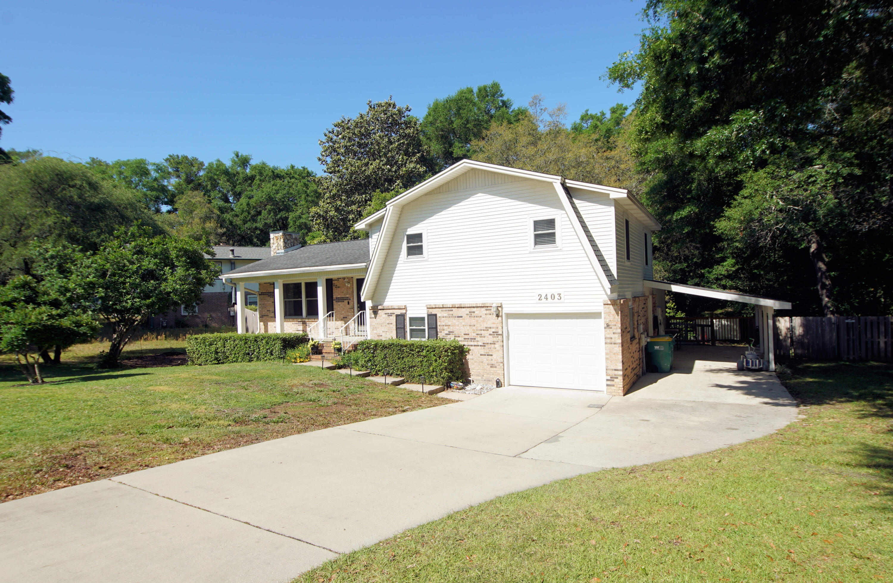 EDGEWATER VILLAGE NORTH - Residential