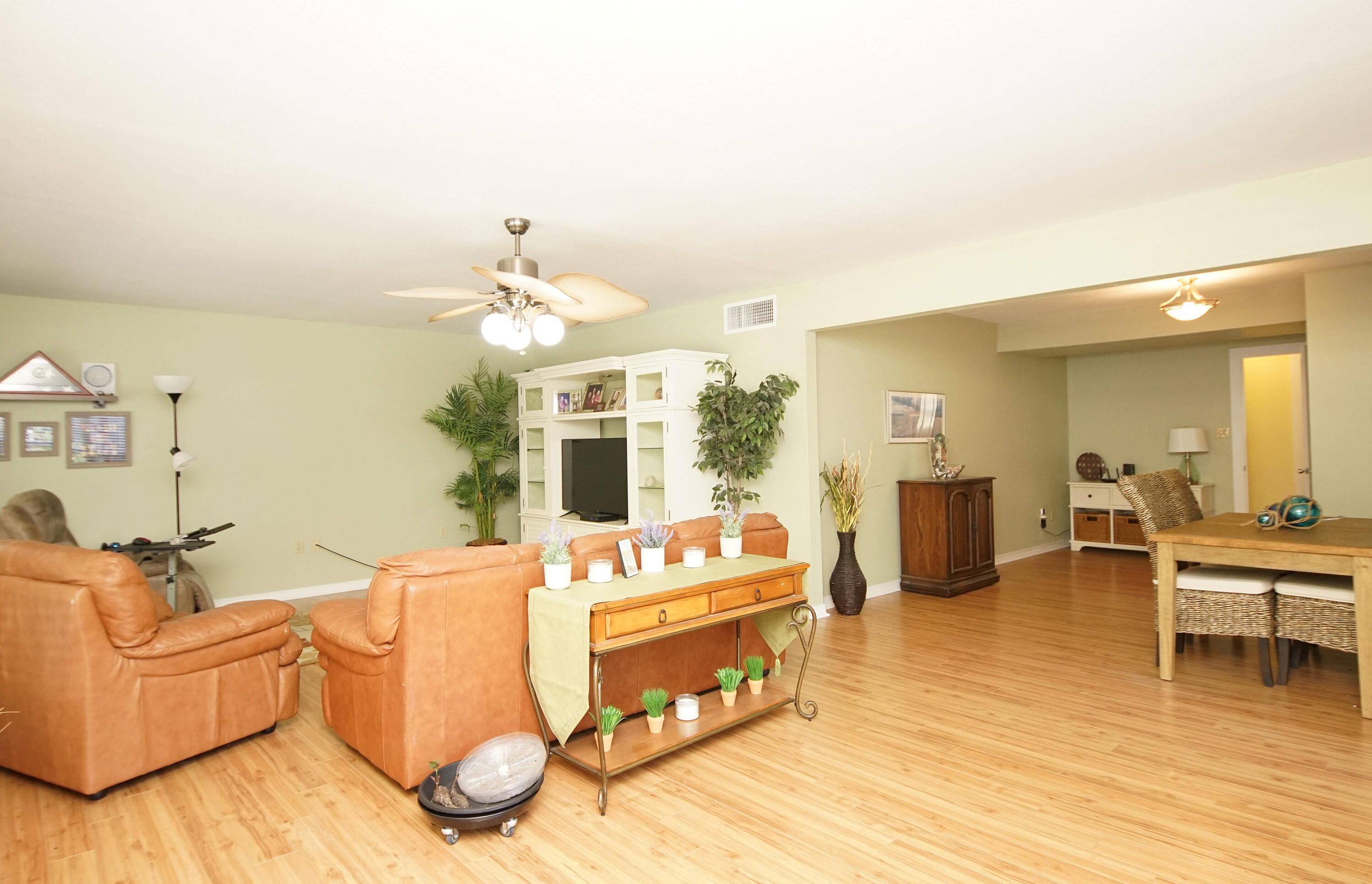 EDGEWATER VILLAGE NORTH - Residential