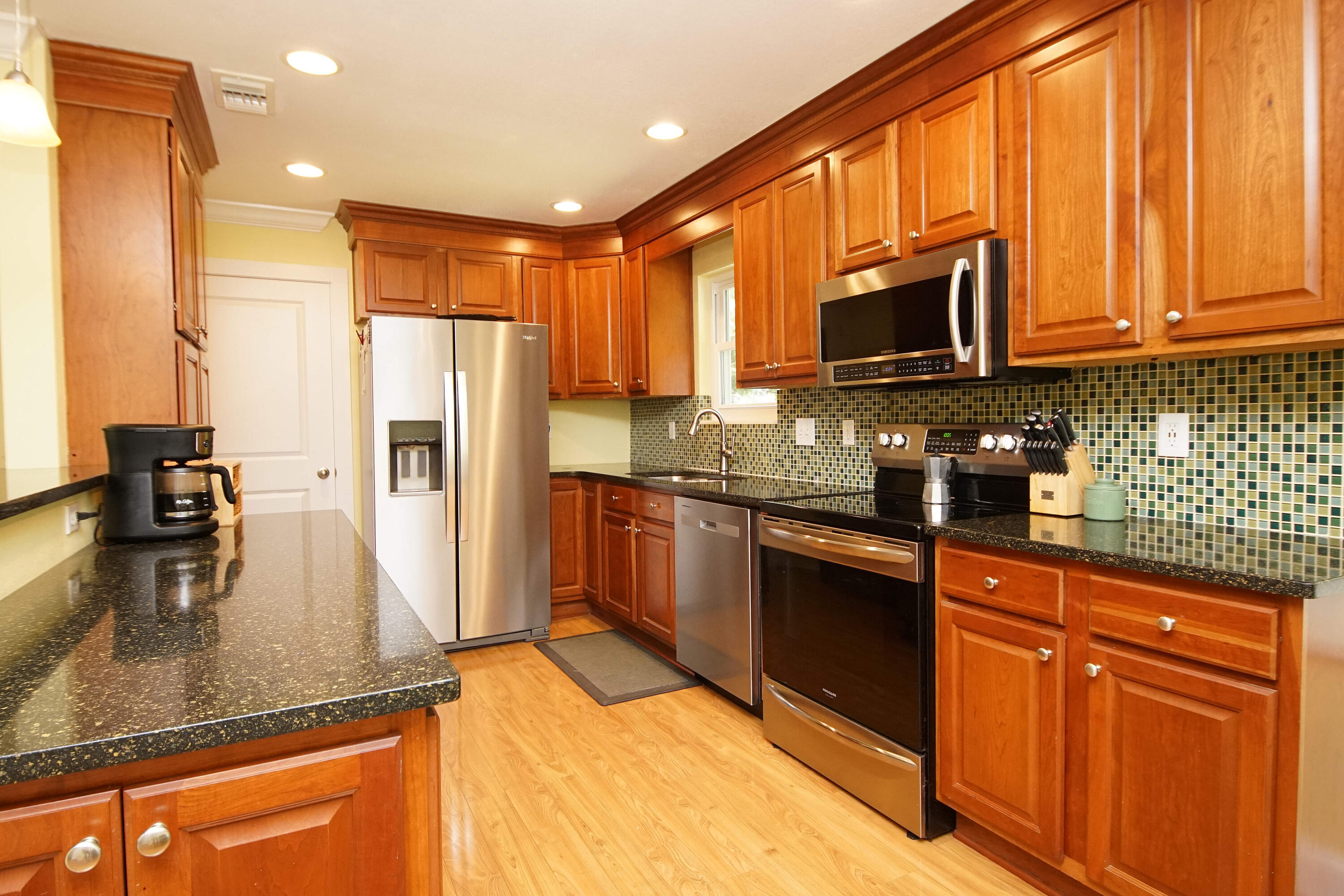 EDGEWATER VILLAGE NORTH - Residential