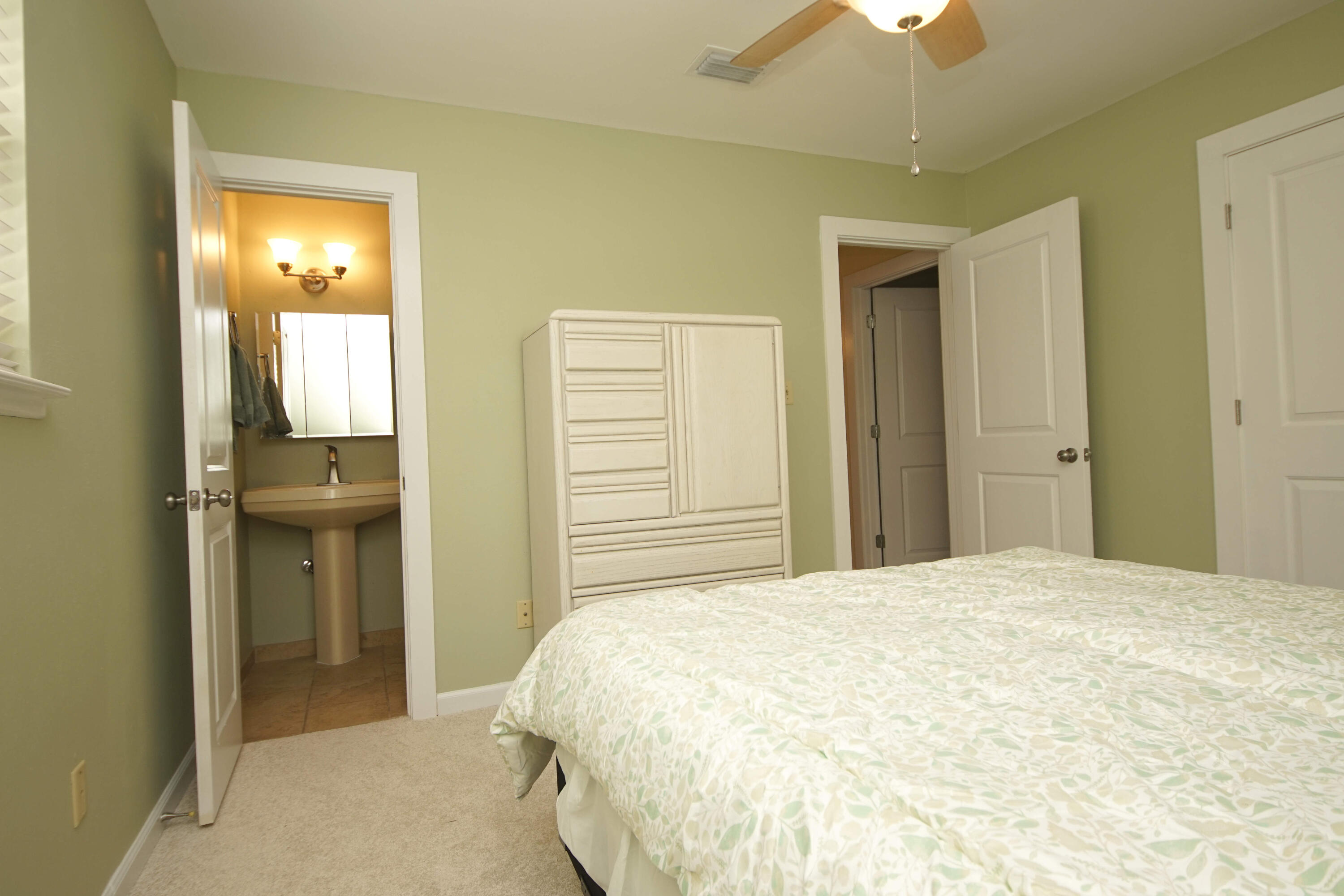 EDGEWATER VILLAGE NORTH - Residential