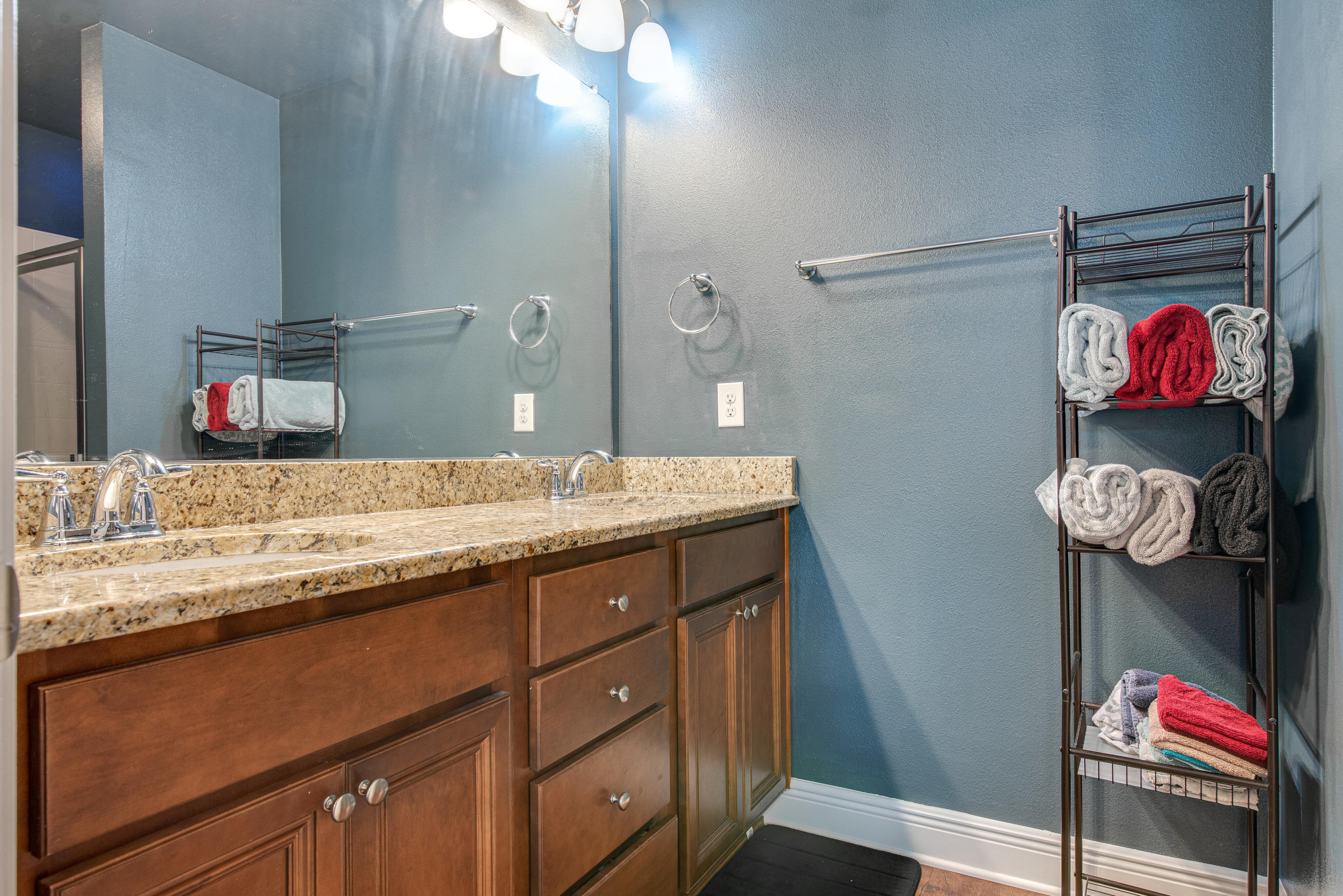 RESERVE POINTE - Residential