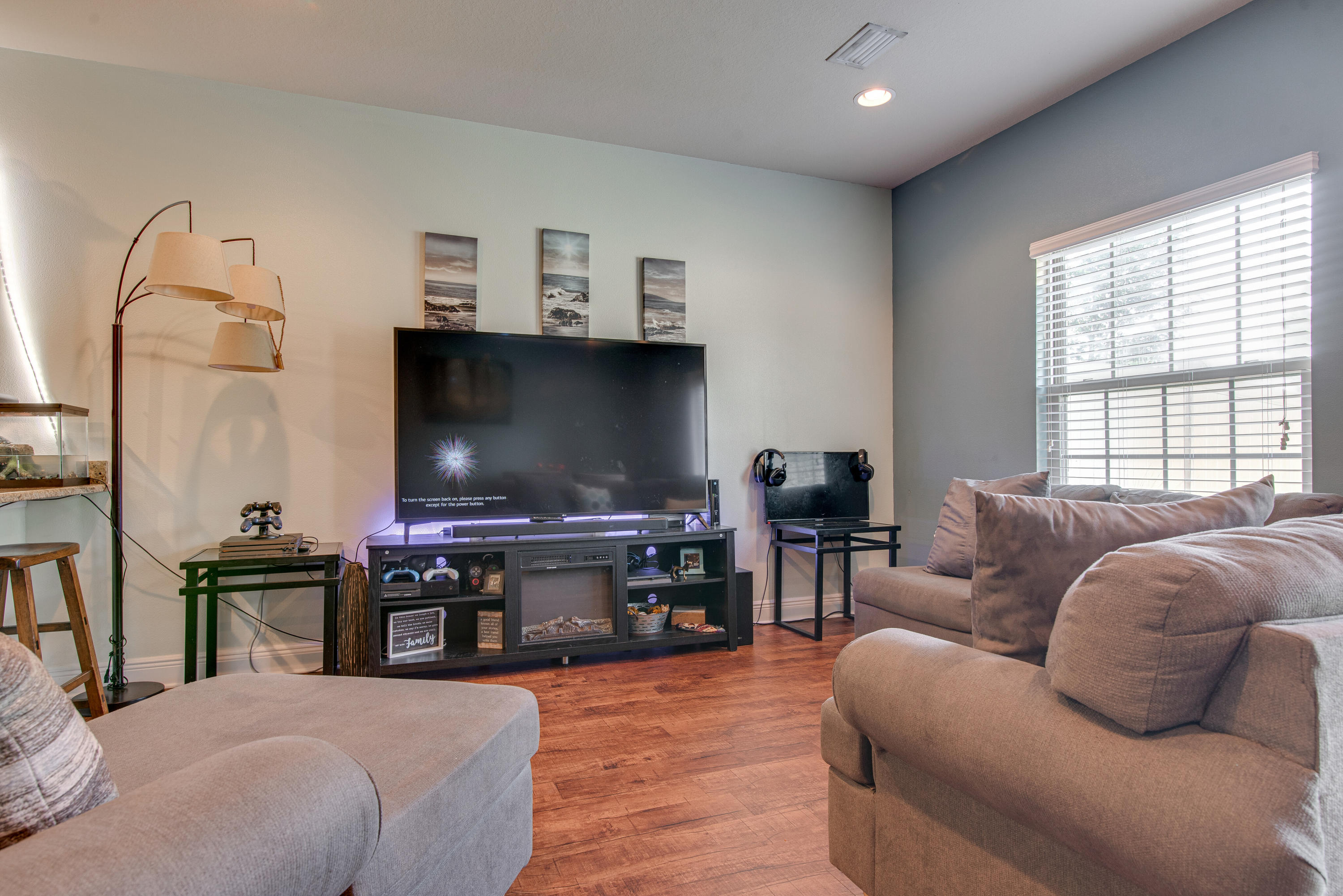 RESERVE POINTE - Residential