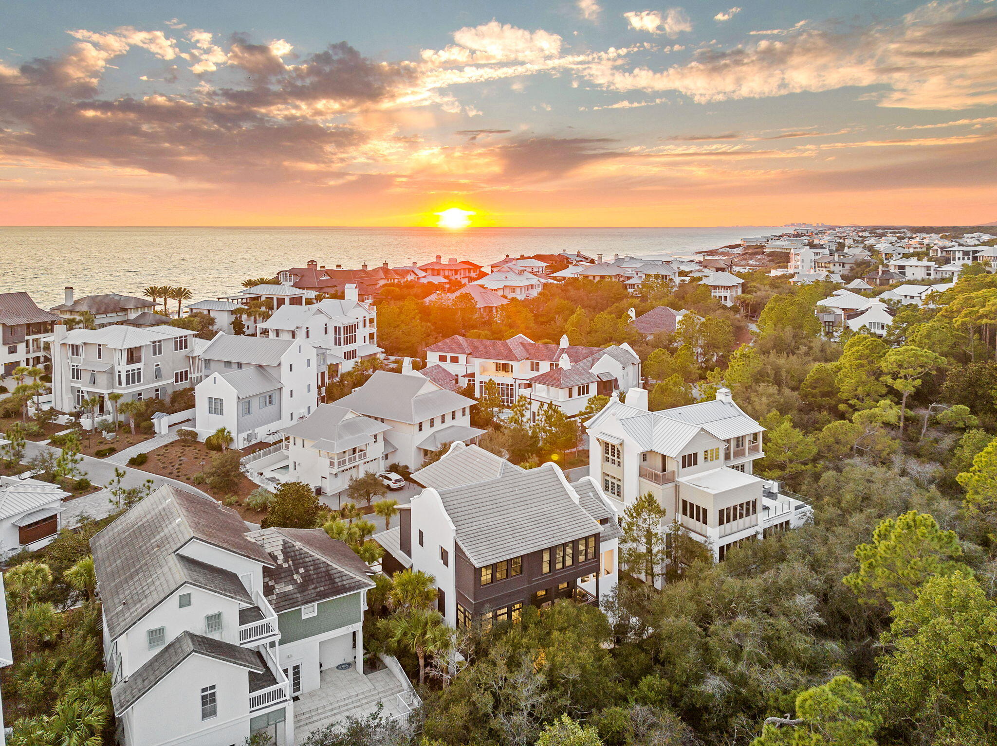 RETREAT THE - Residential