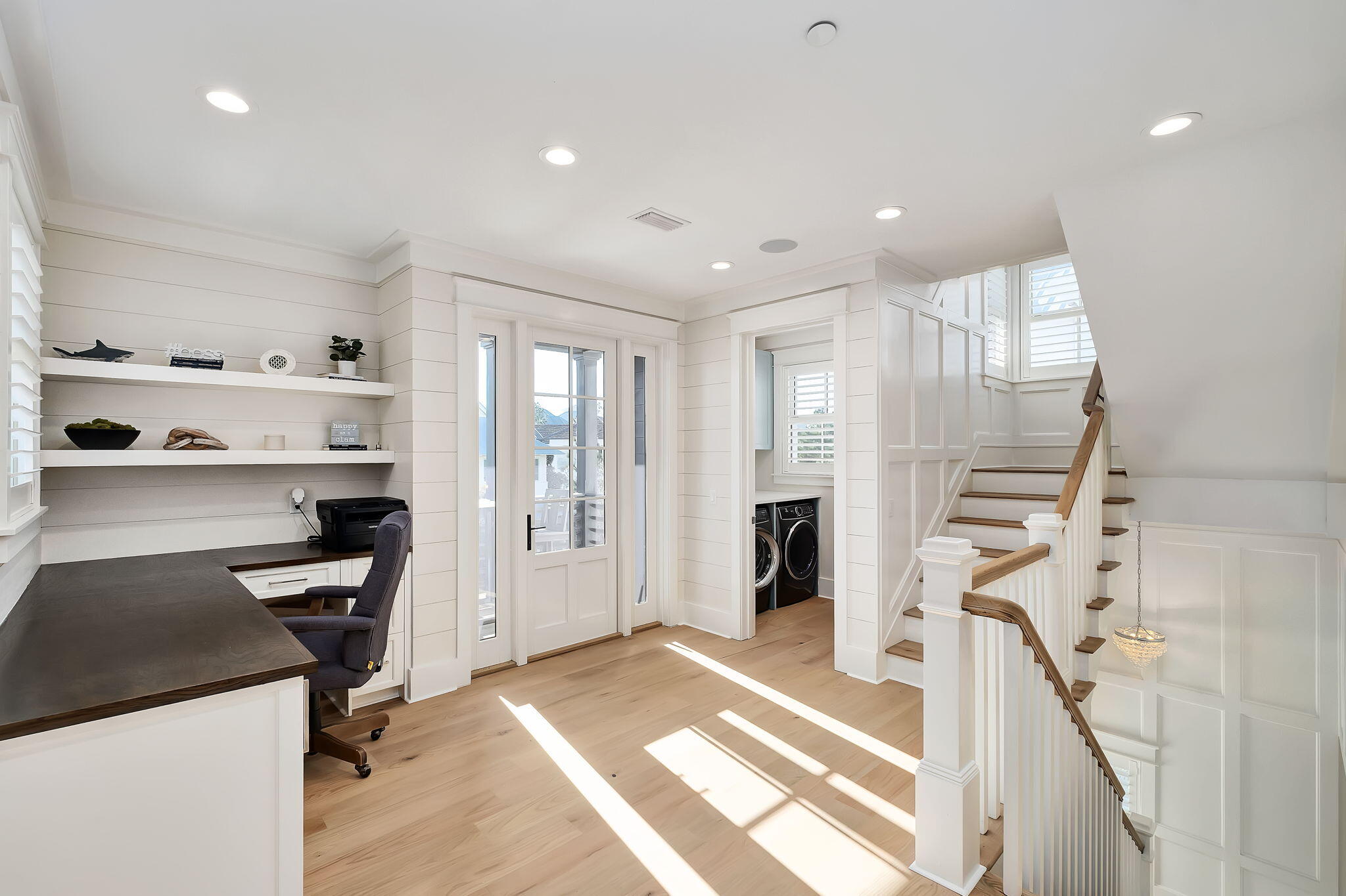 RETREAT THE - Residential