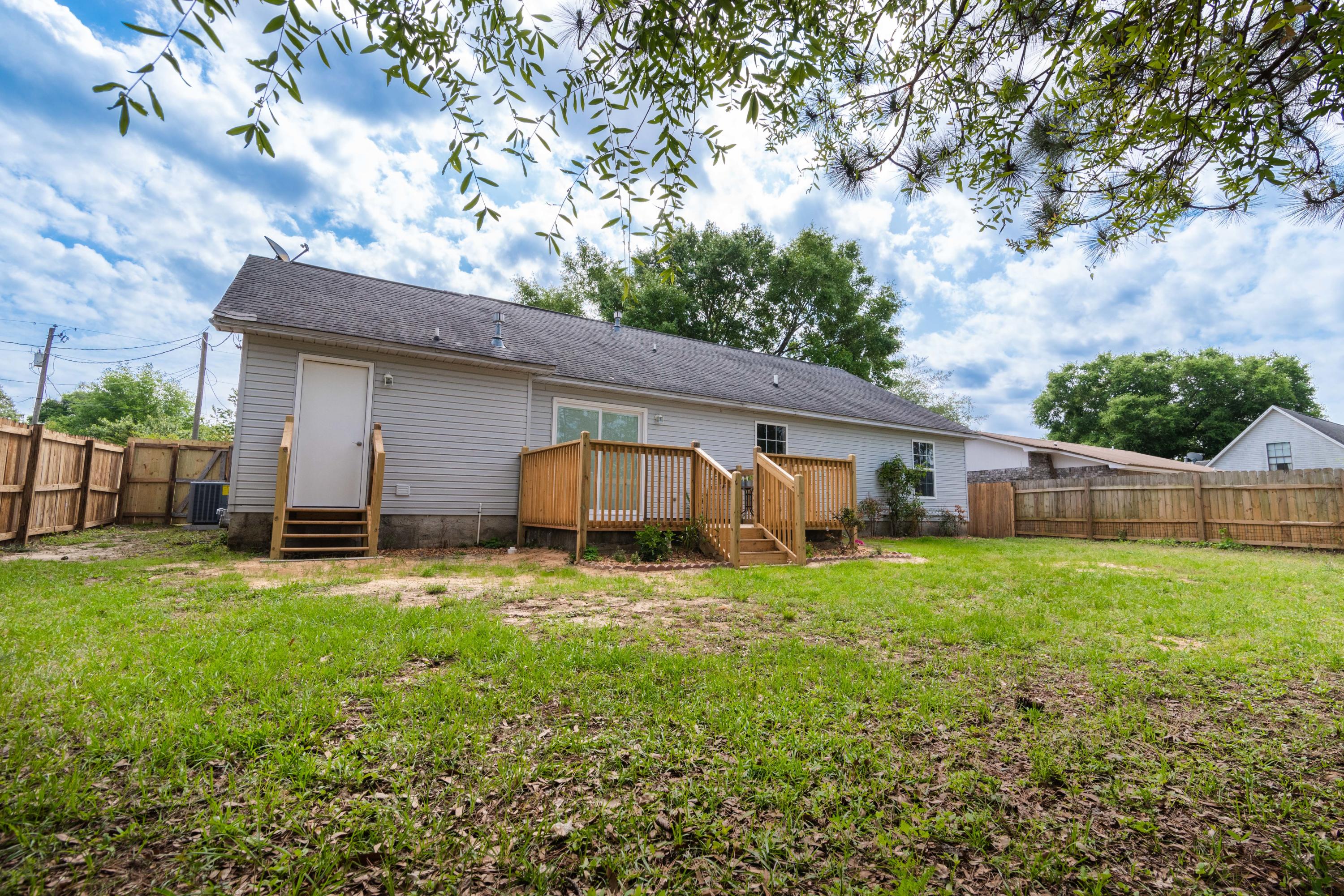 SHOAL TERRACE - Residential