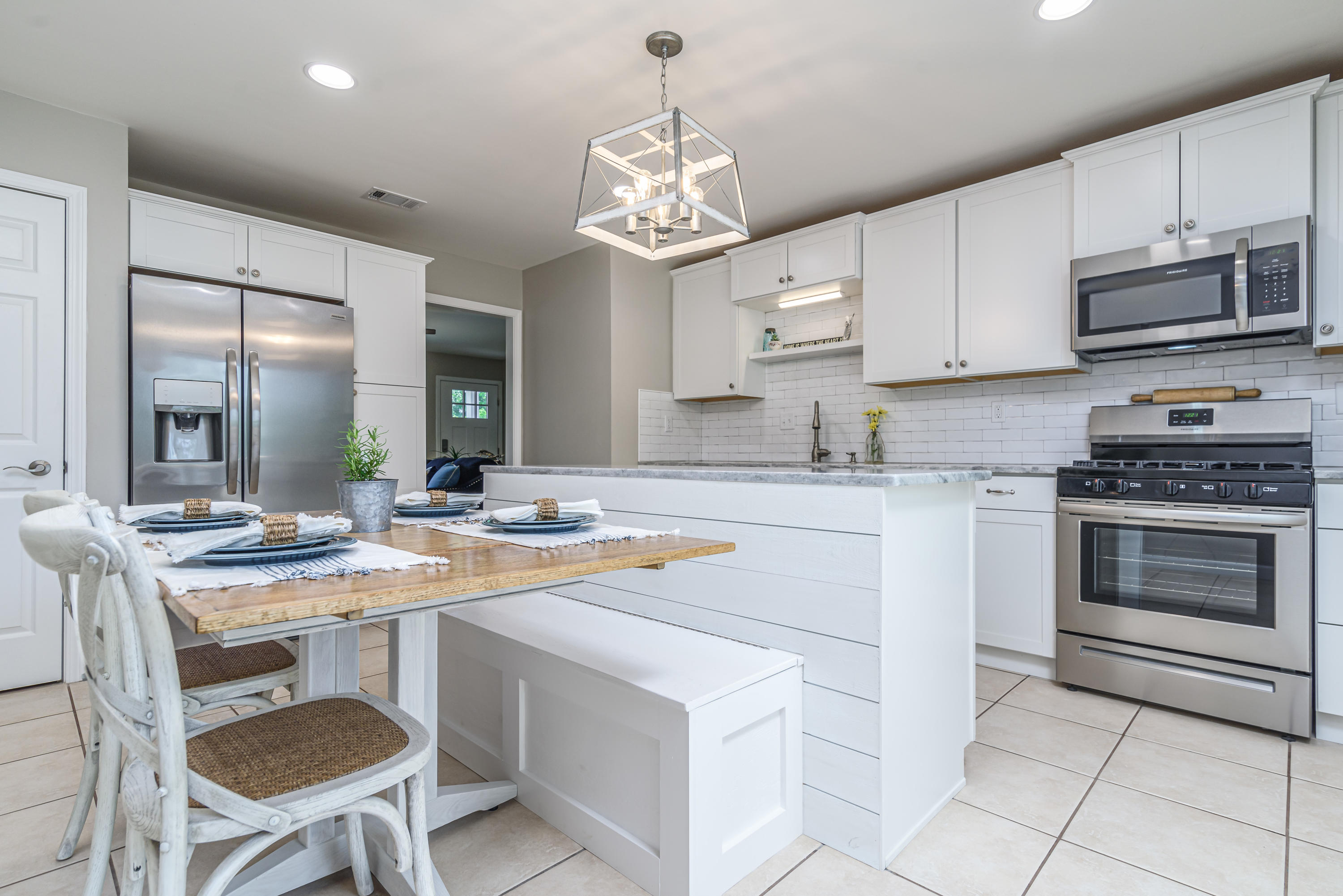 SHOAL TERRACE - Residential