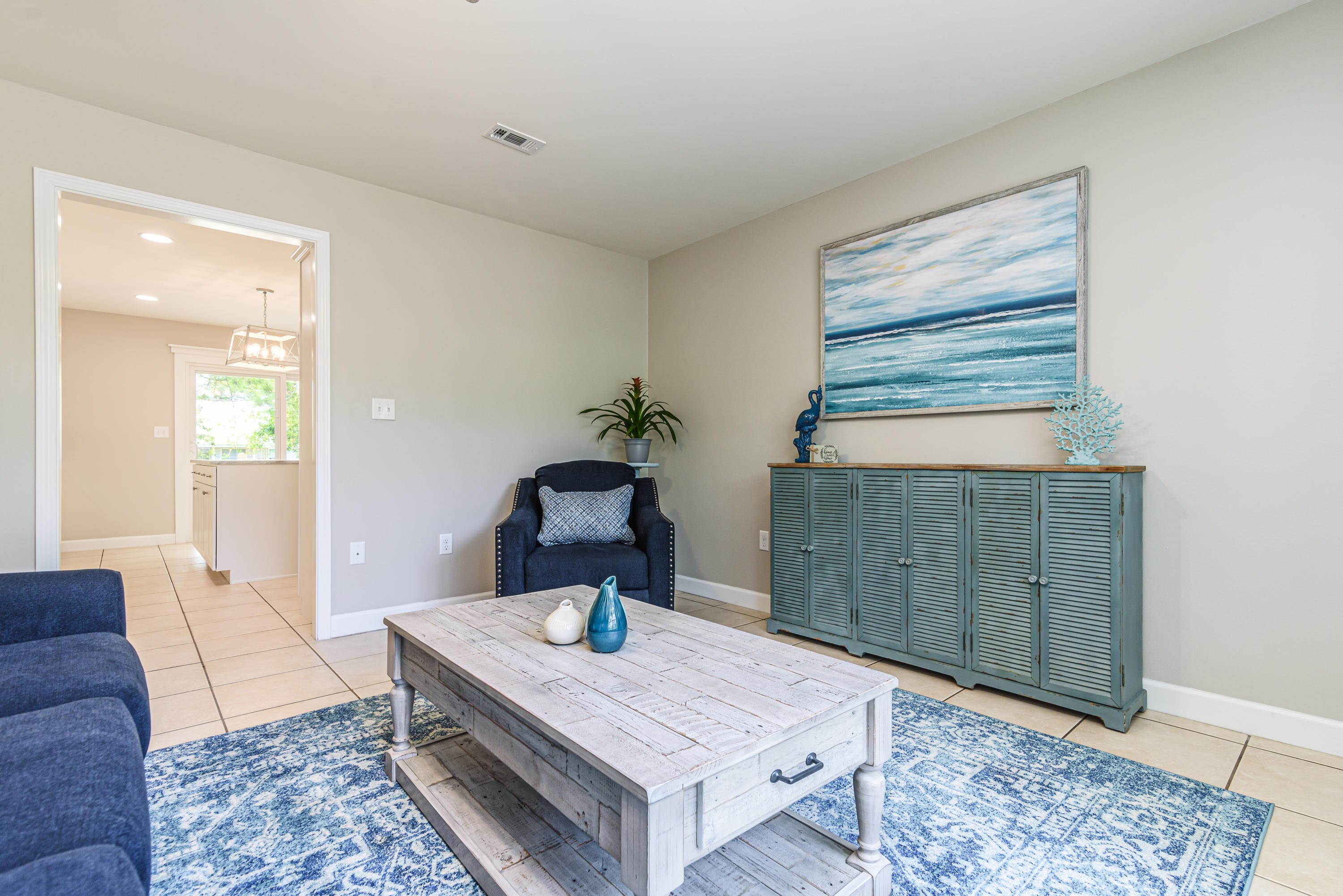 SHOAL TERRACE - Residential