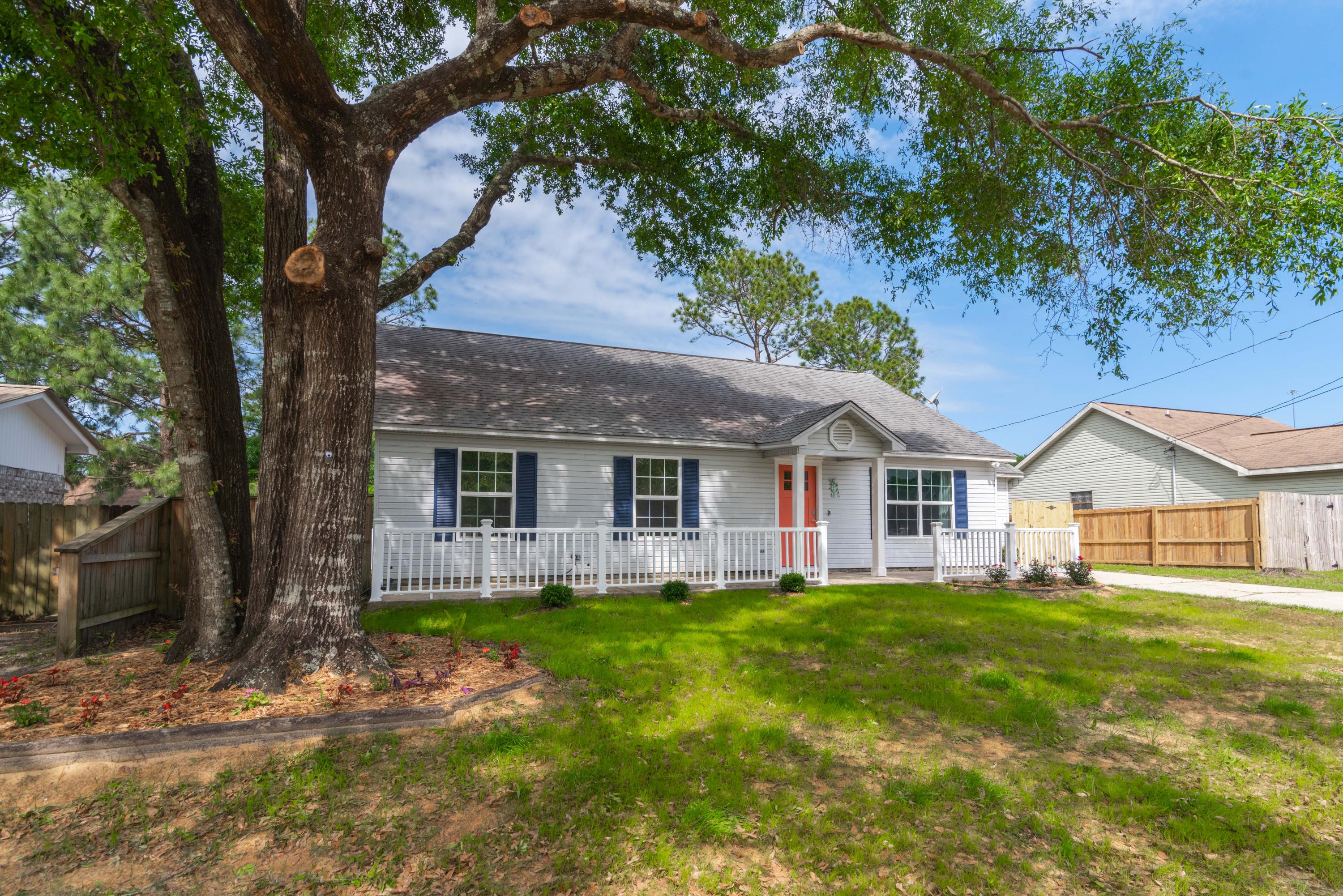 SHOAL TERRACE - Residential