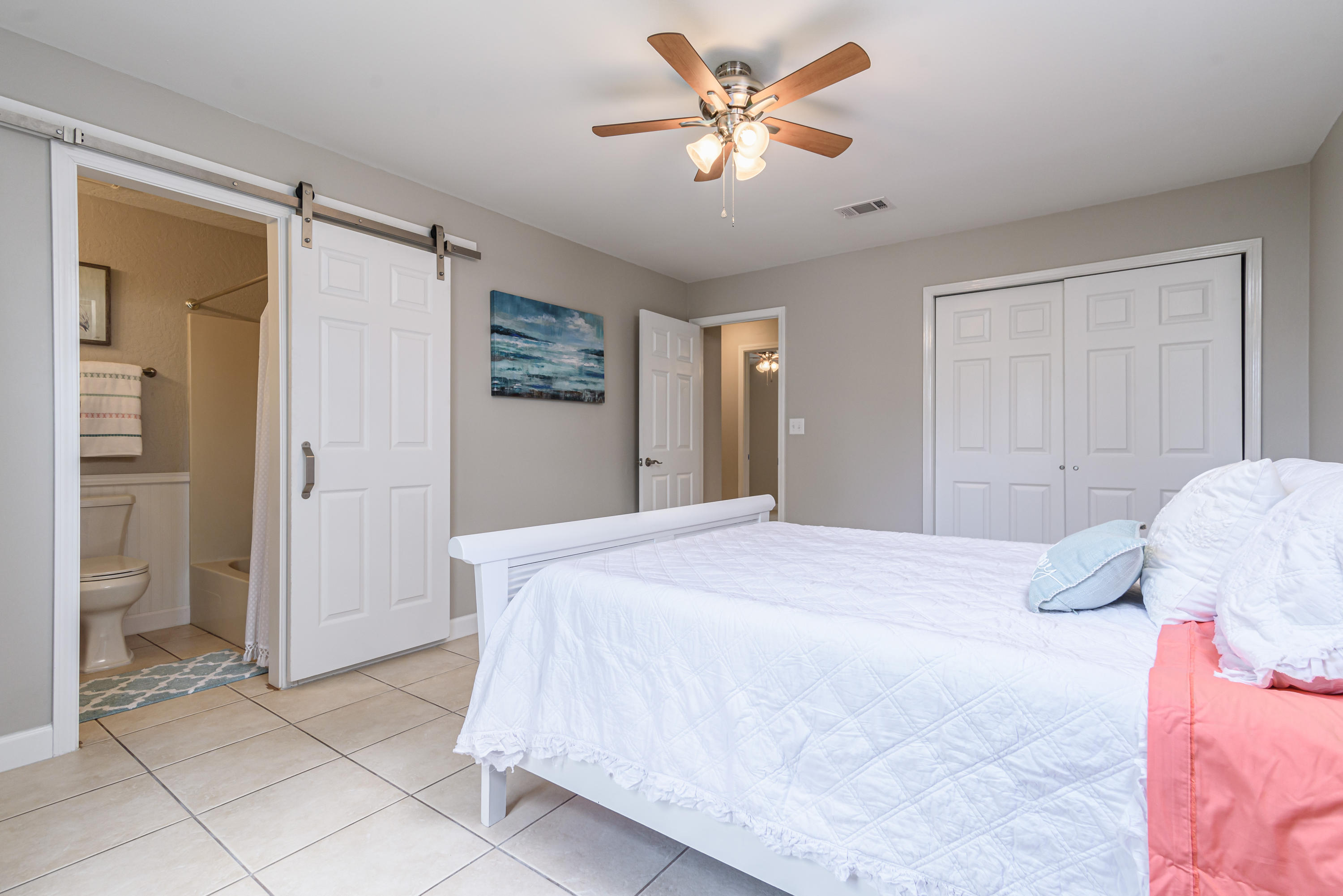 SHOAL TERRACE - Residential