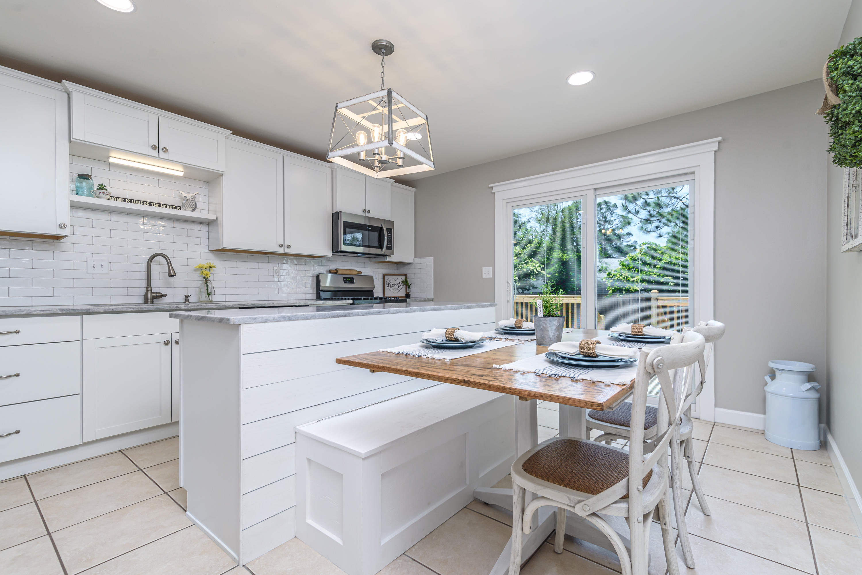 SHOAL TERRACE - Residential