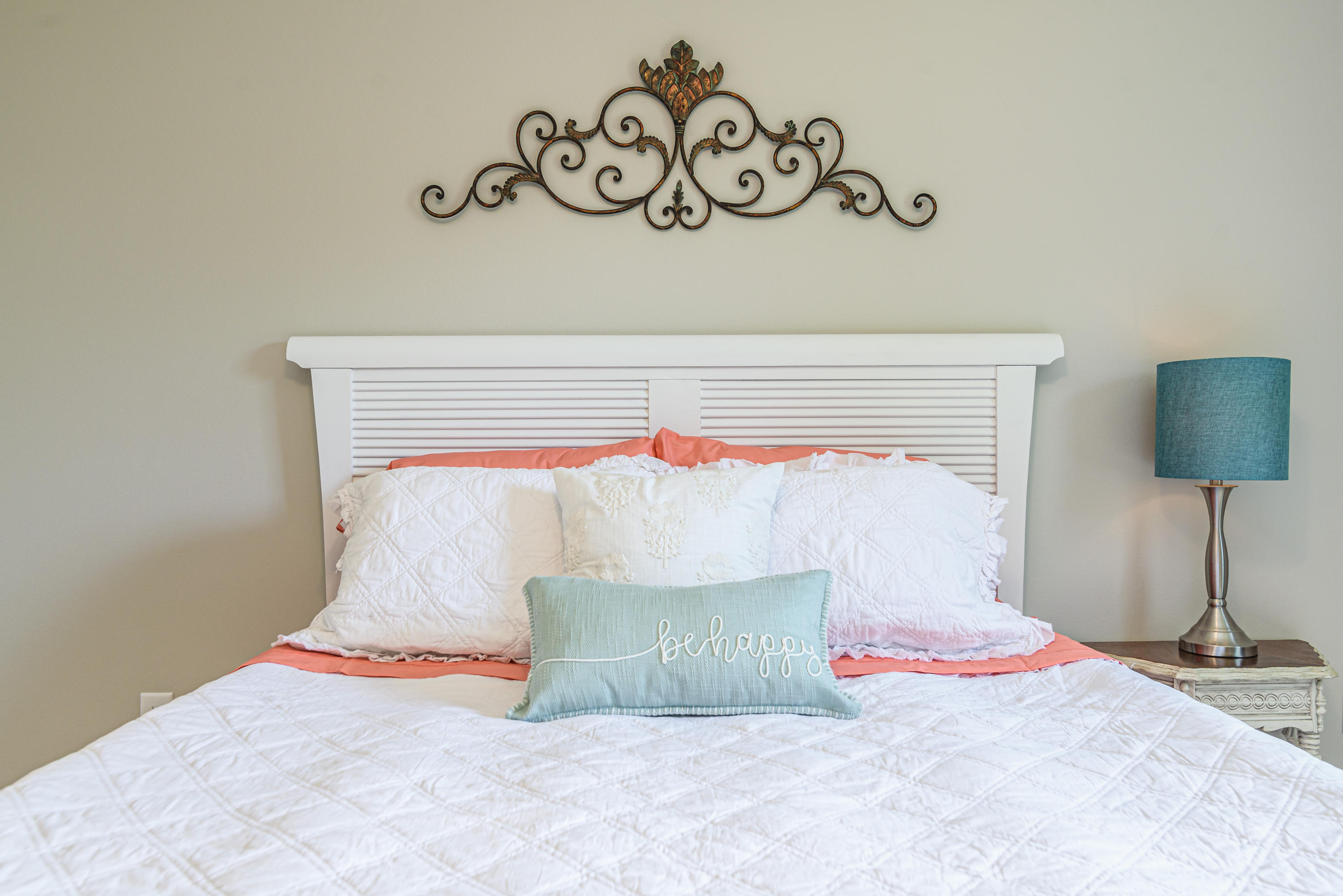 SHOAL TERRACE - Residential