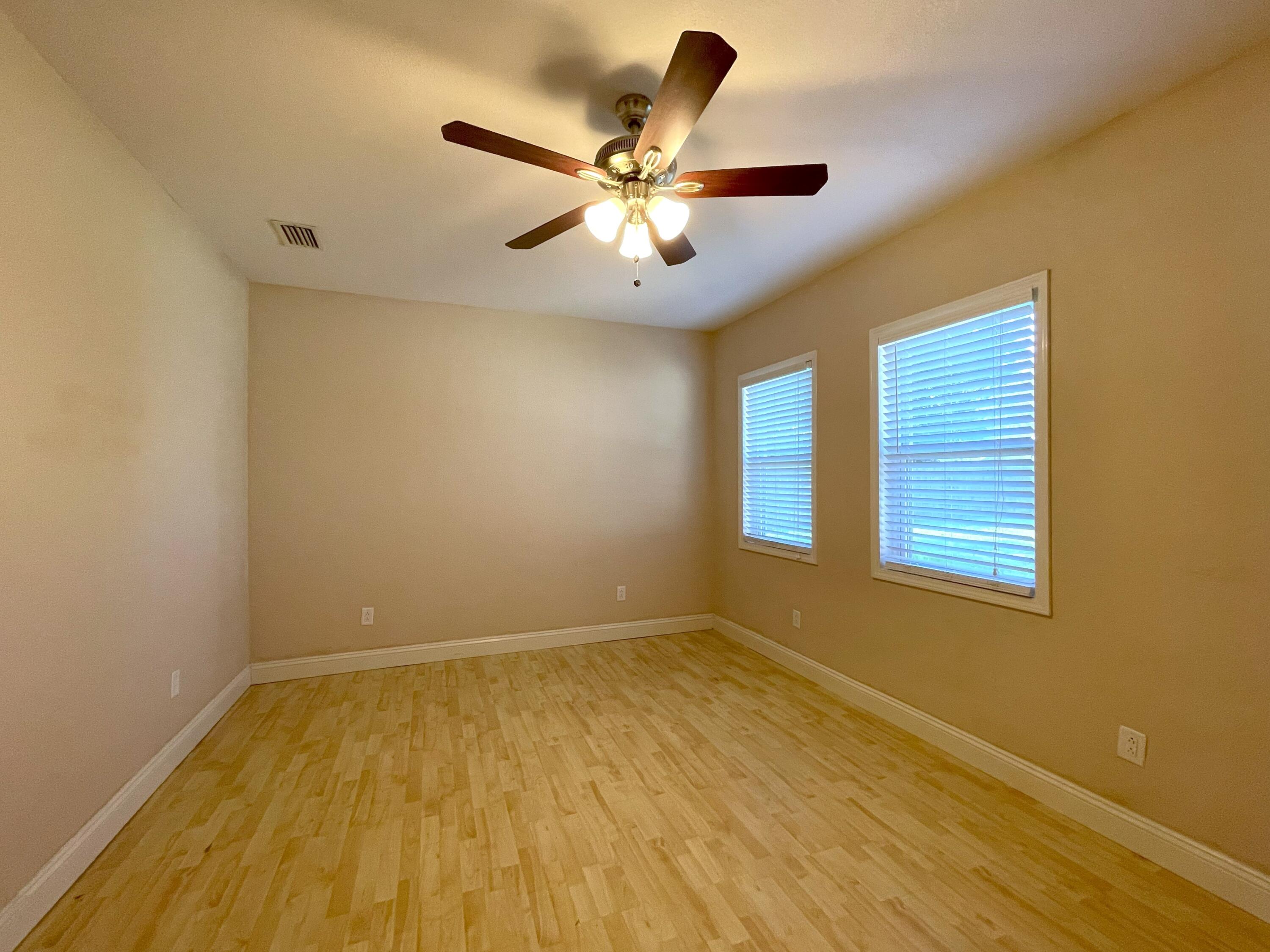 COUNTRYVIEW ESTATES - Residential Lease