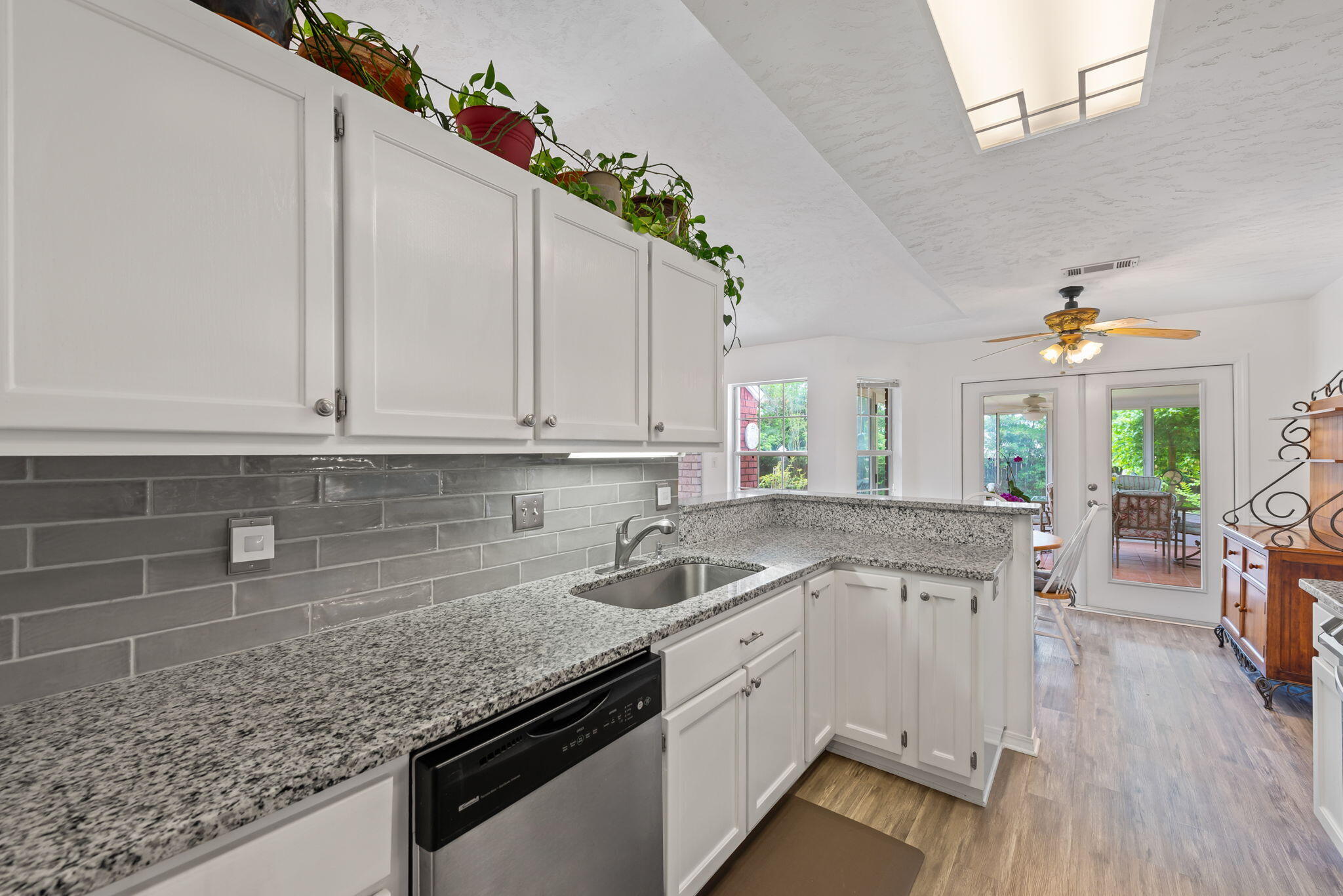 JACKSON TRAIL - Residential