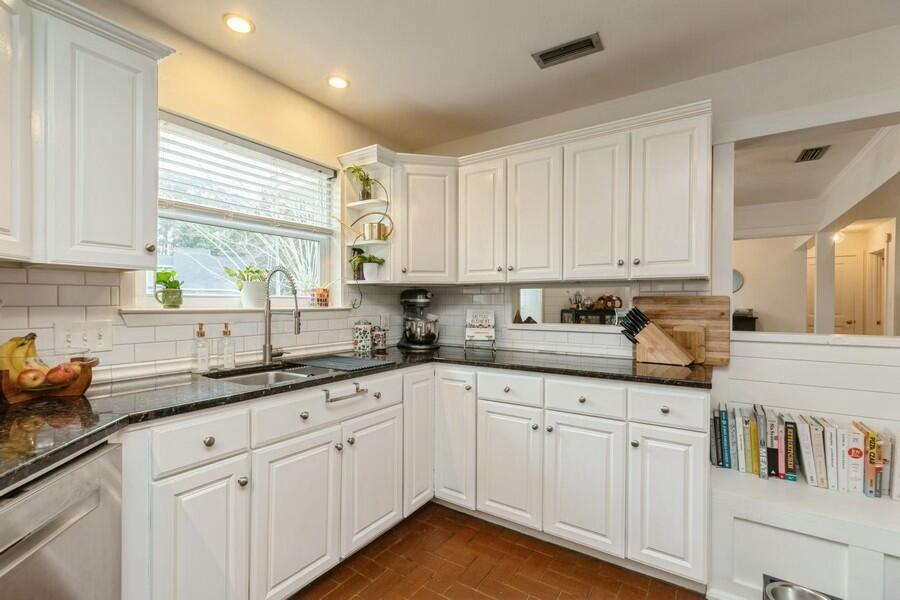 PINEWOOD ESTATES 2 - Residential