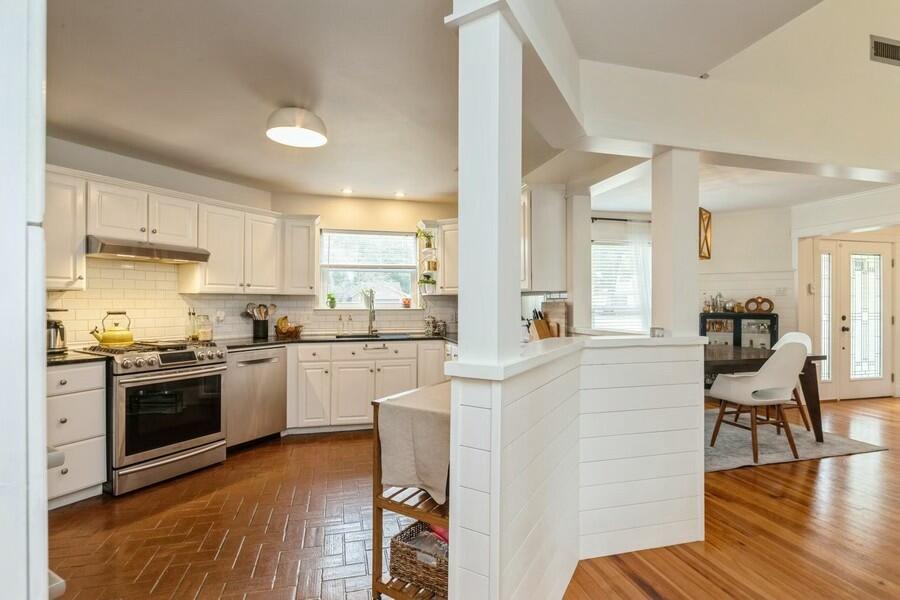PINEWOOD ESTATES 2 - Residential