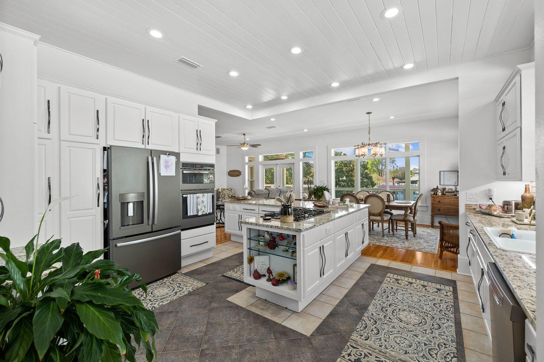 INDIAN CREEK S/D - Residential