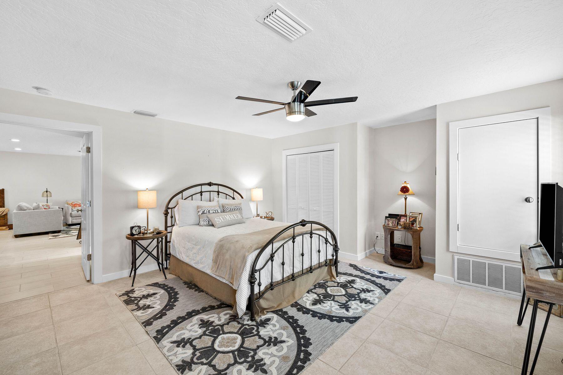 INDIAN CREEK S/D - Residential