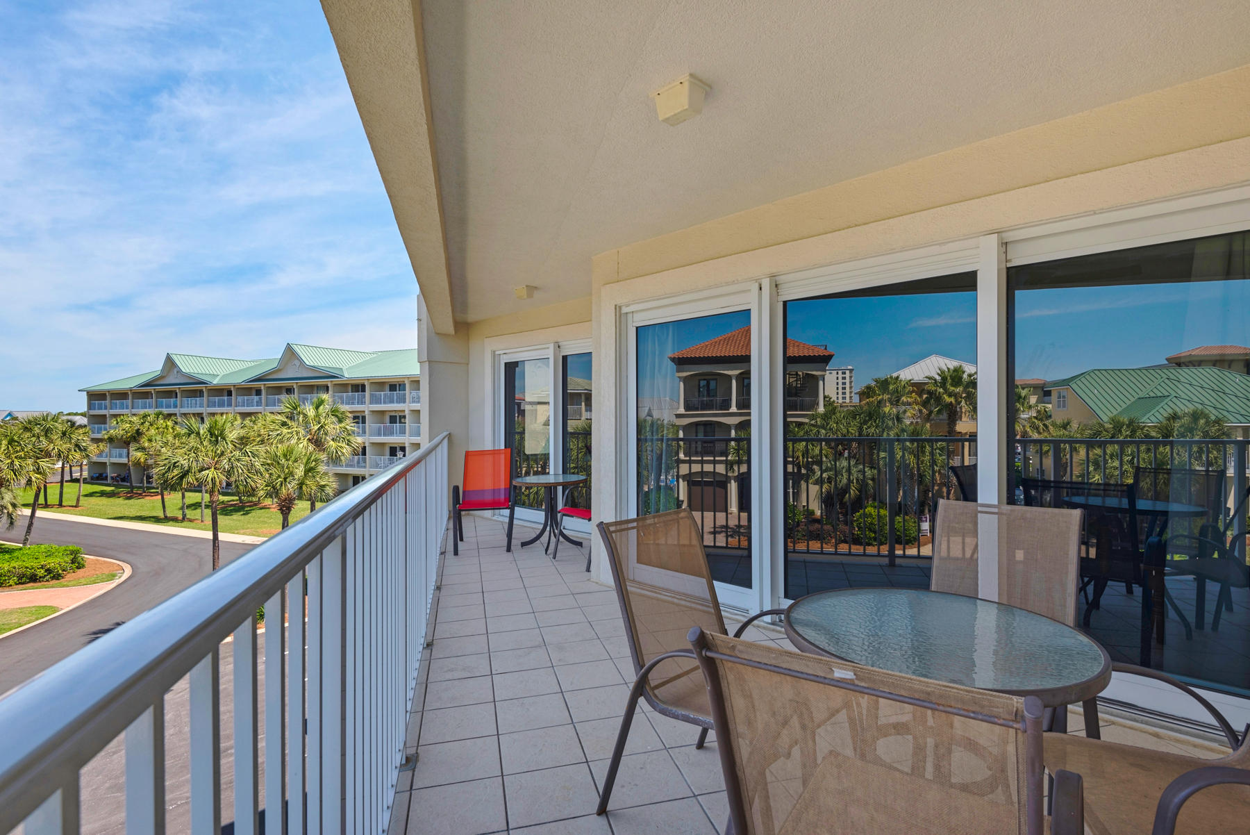 MARAVILLA CONDO 3 - Residential