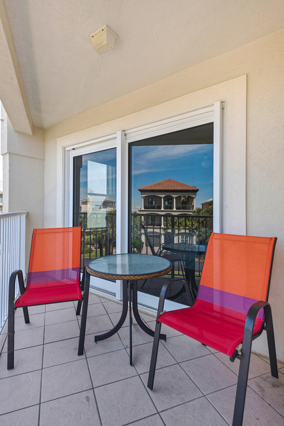 MARAVILLA CONDO 3 - Residential