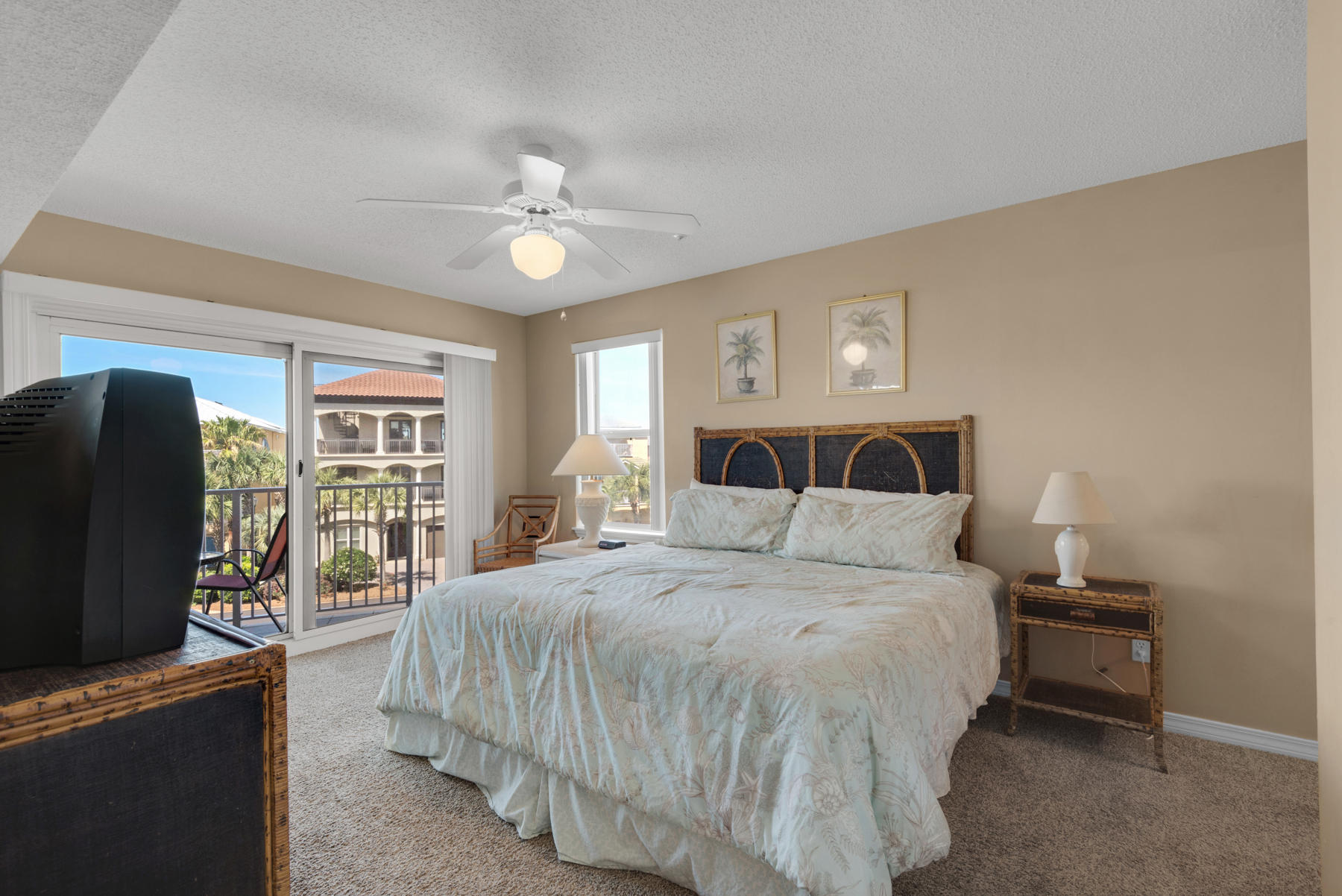 MARAVILLA CONDO 3 - Residential