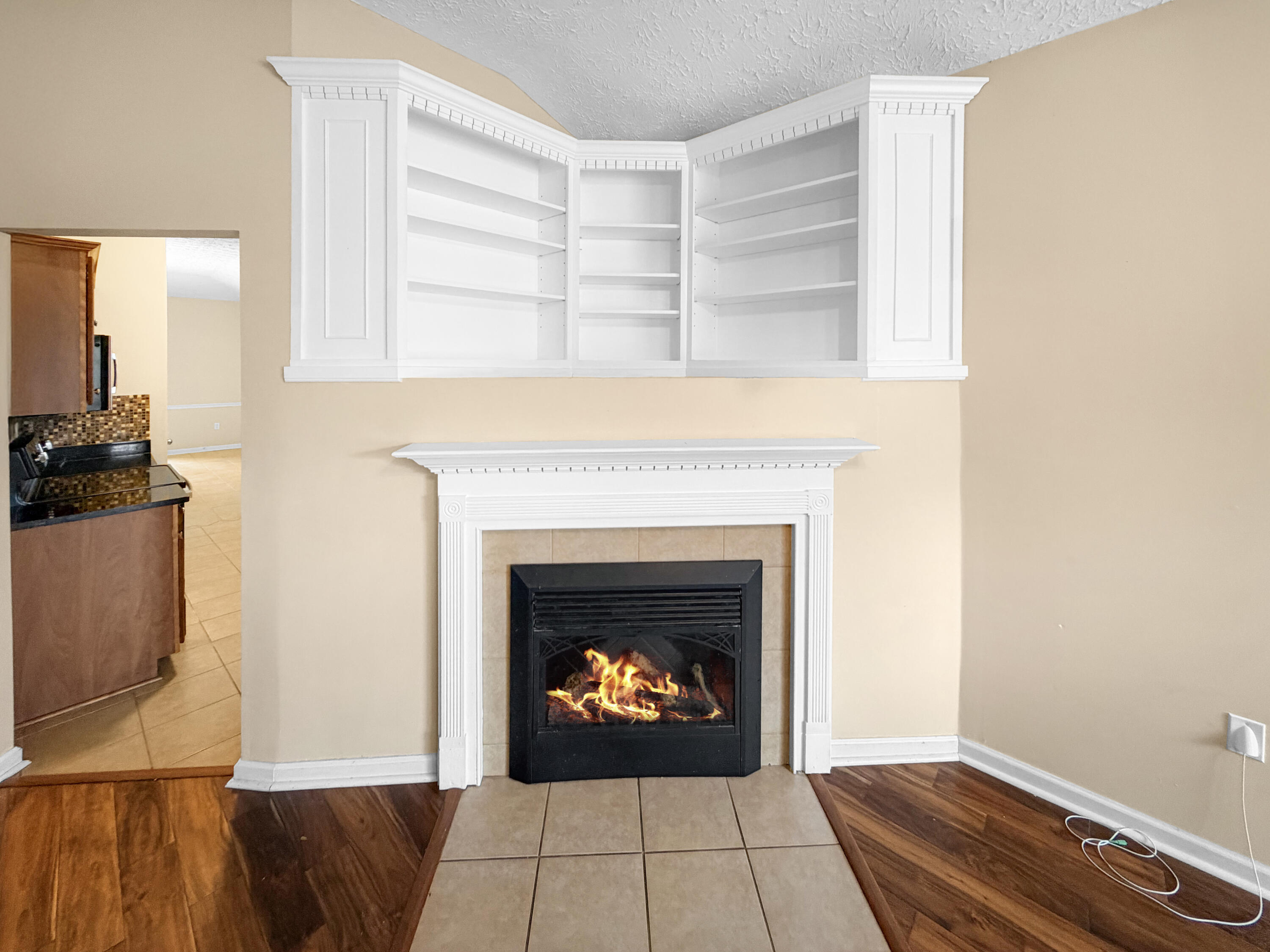 LAKE SILVER 1ST ADD LOT 7 BLK 3 - Residential