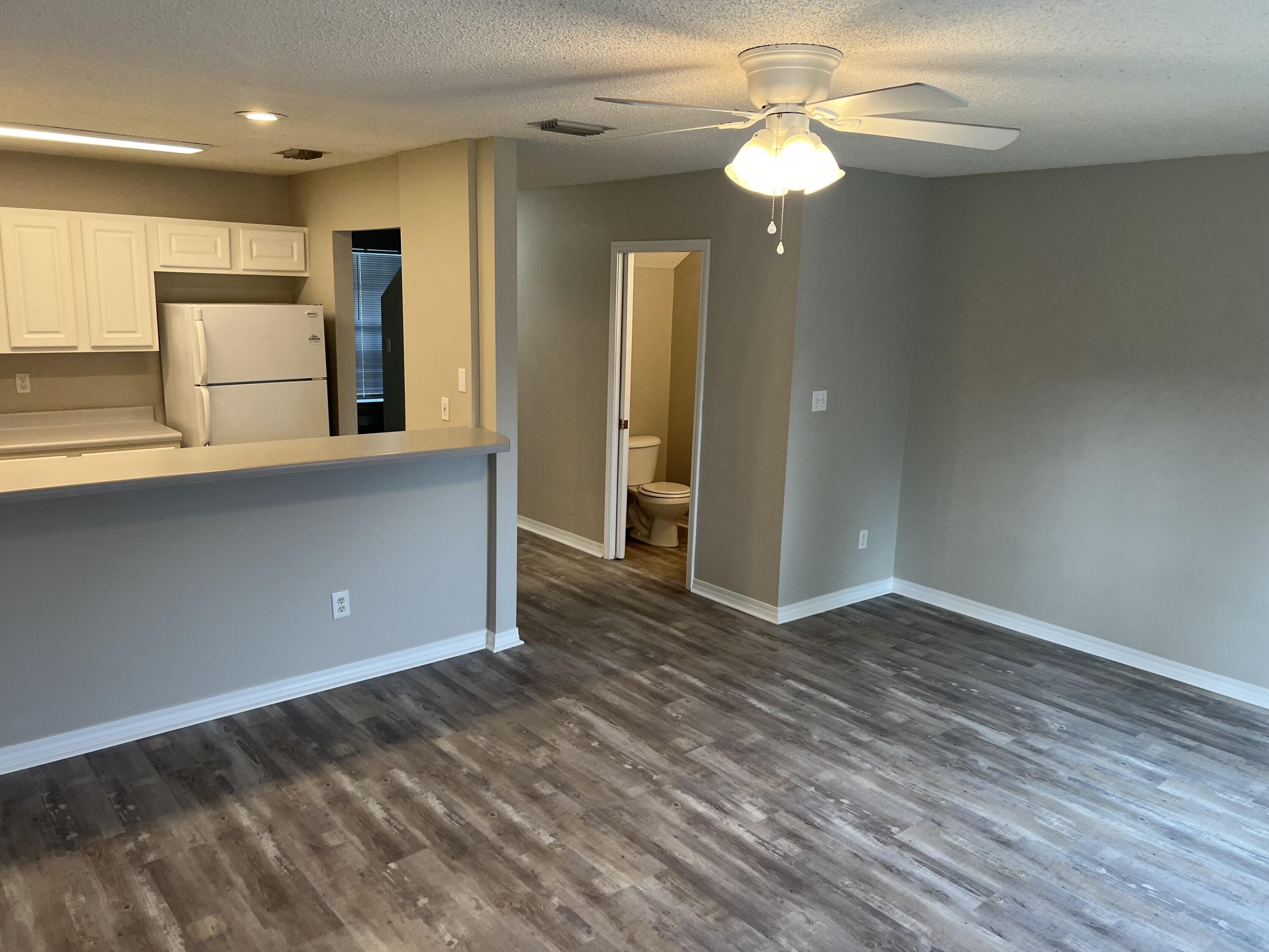ANASTASIA MANOR T/H - Residential Lease