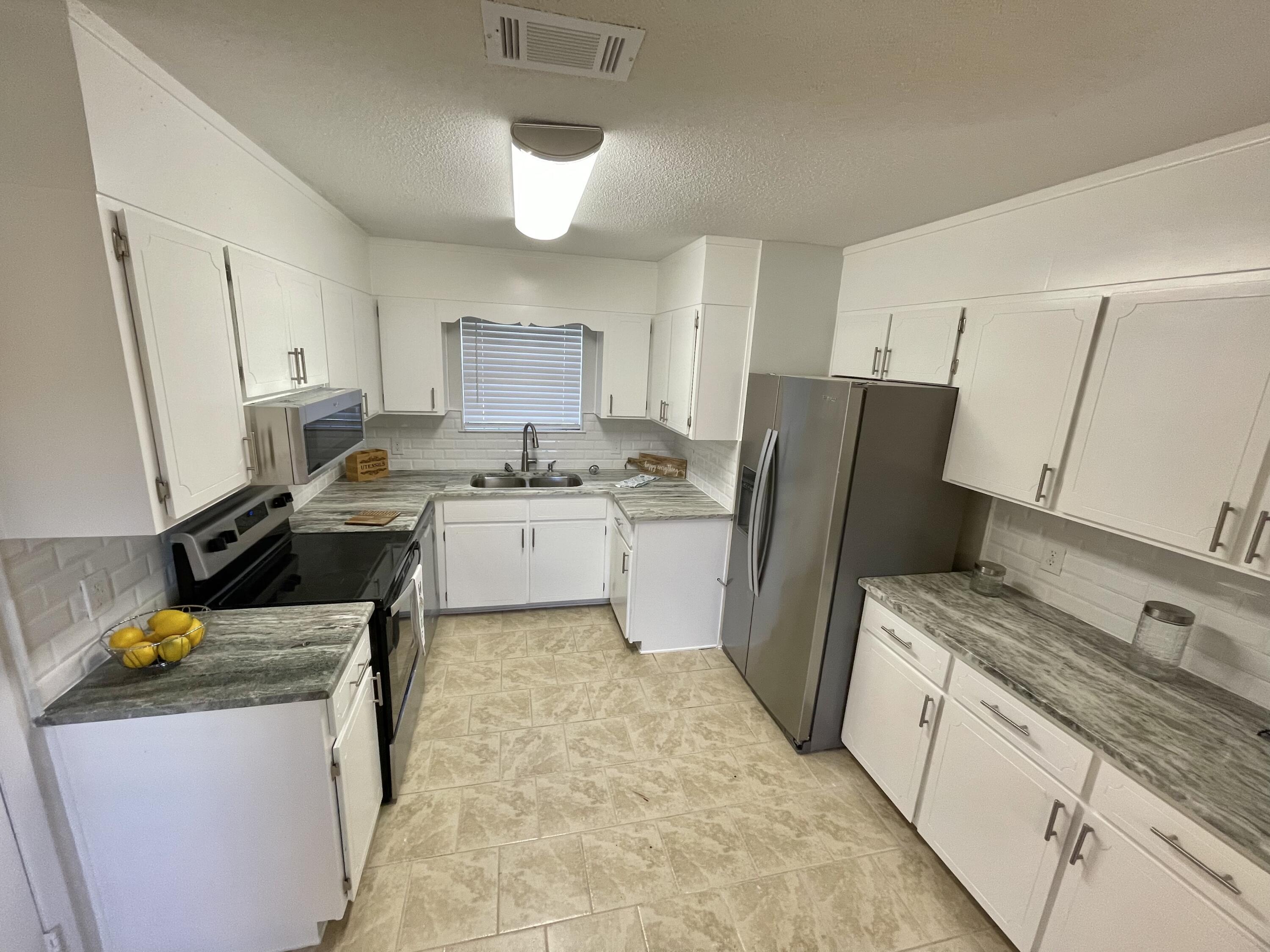 JUNIPER LAKE ESTATES - Residential