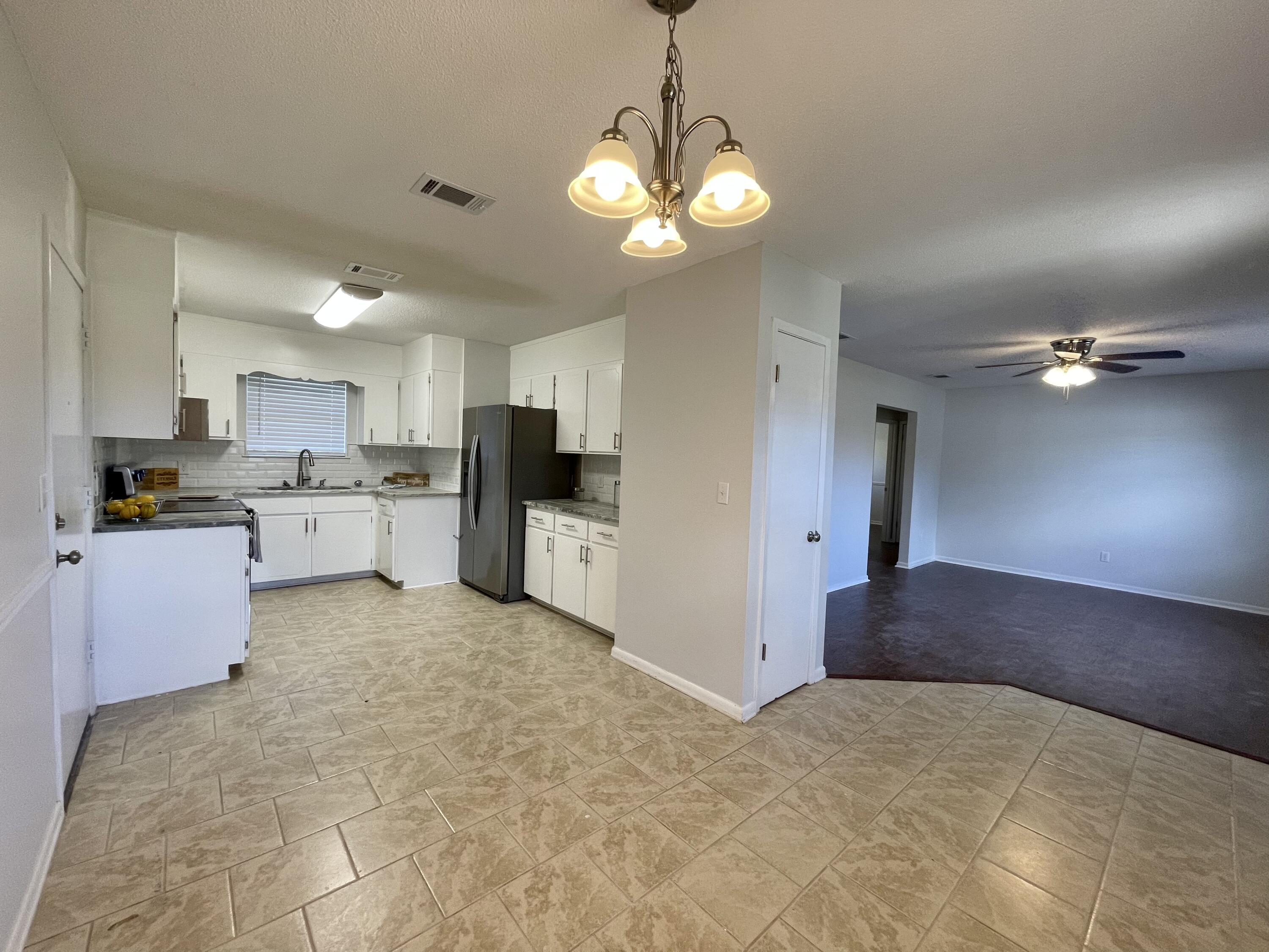 JUNIPER LAKE ESTATES - Residential