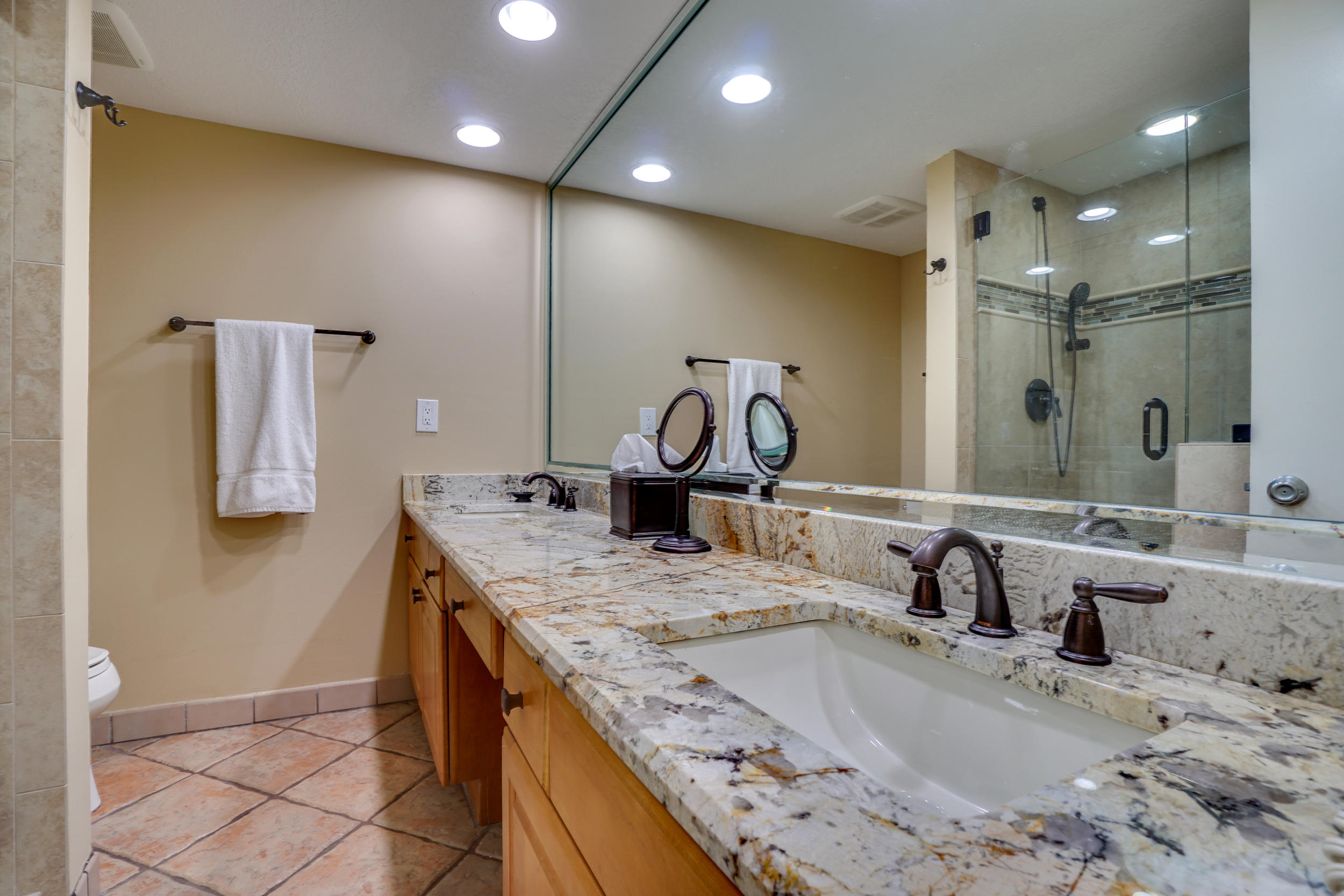 EDGEWATER BEACH CONDO PH 2 - Residential