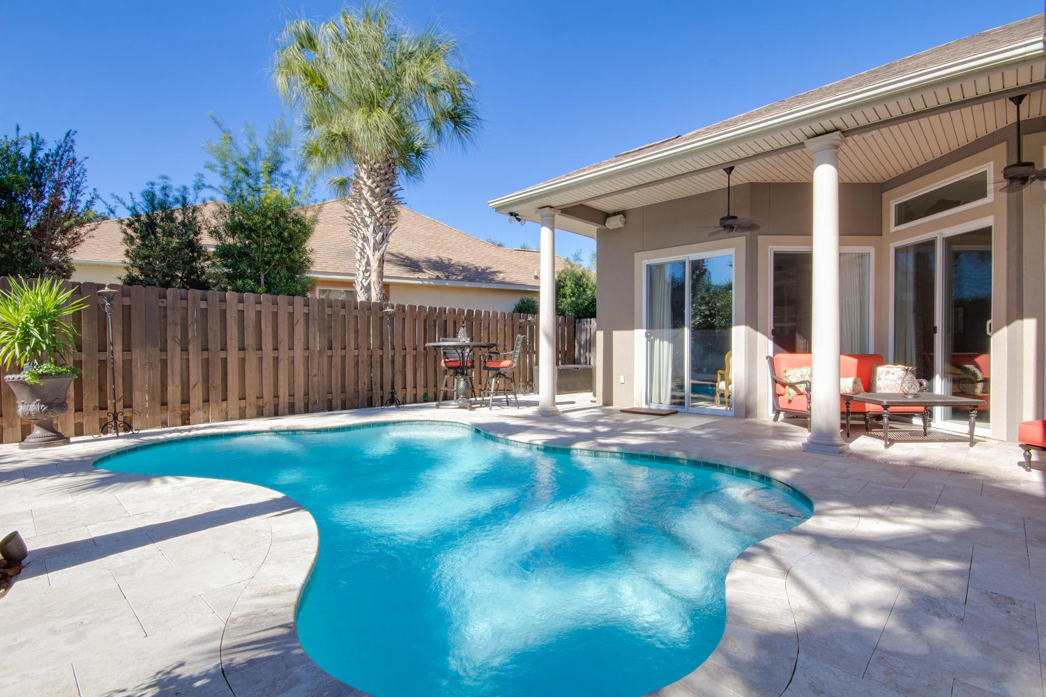 CHARDONNAY ESTATES - Residential