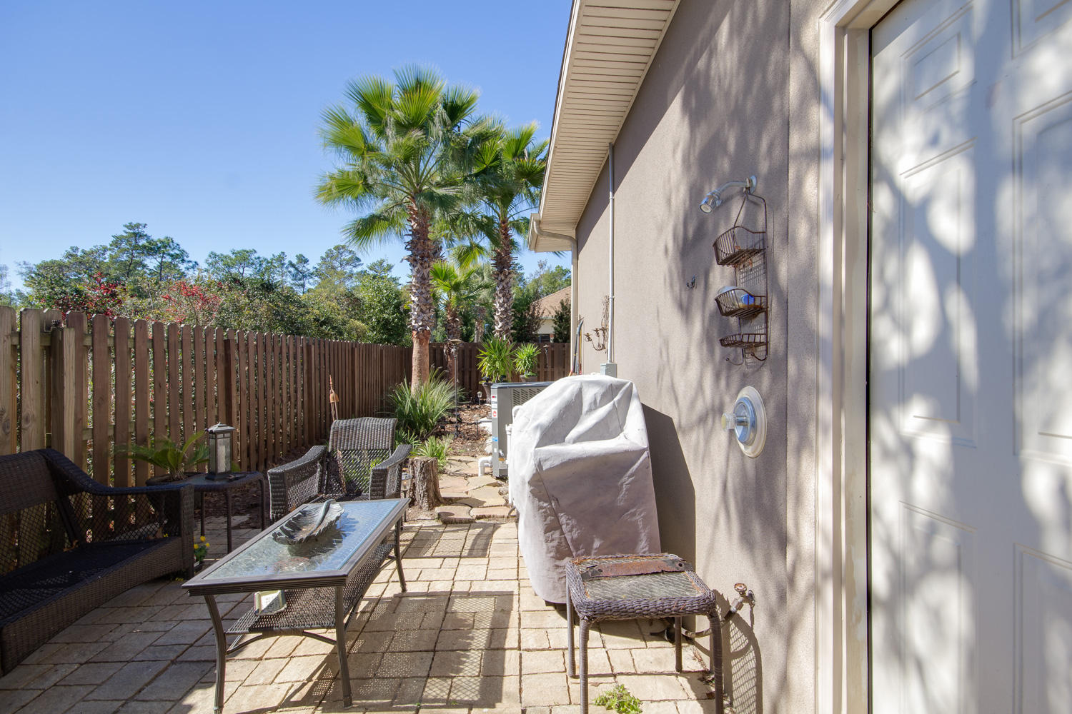 CHARDONNAY ESTATES - Residential