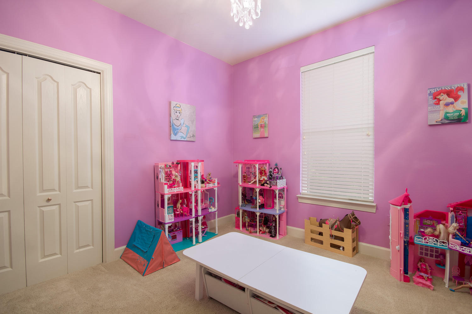 CHARDONNAY ESTATES - Residential