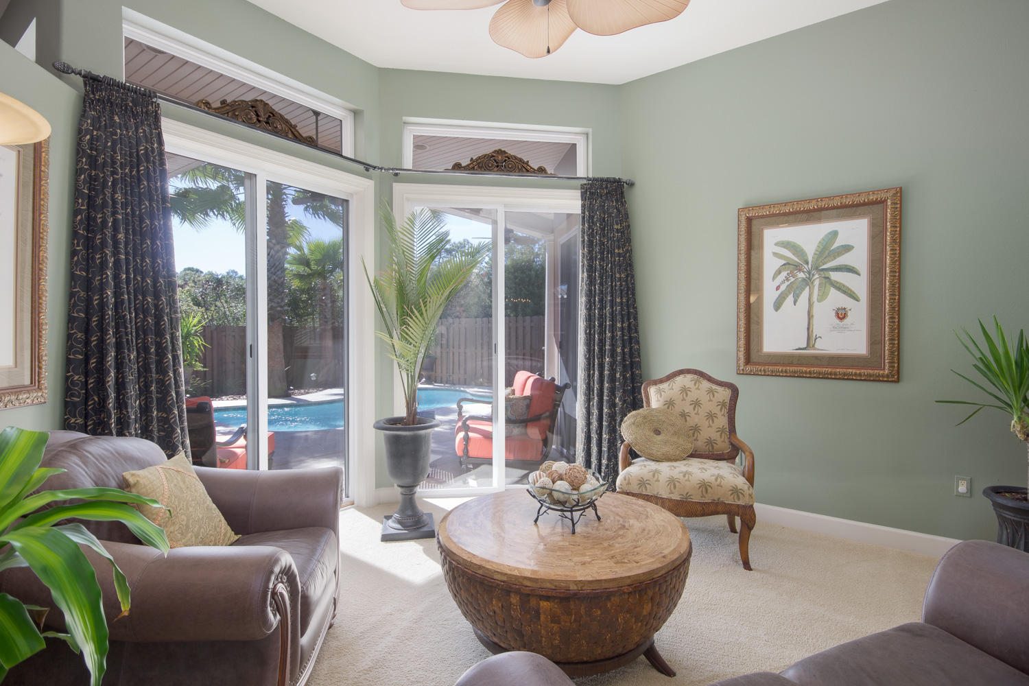 CHARDONNAY ESTATES - Residential