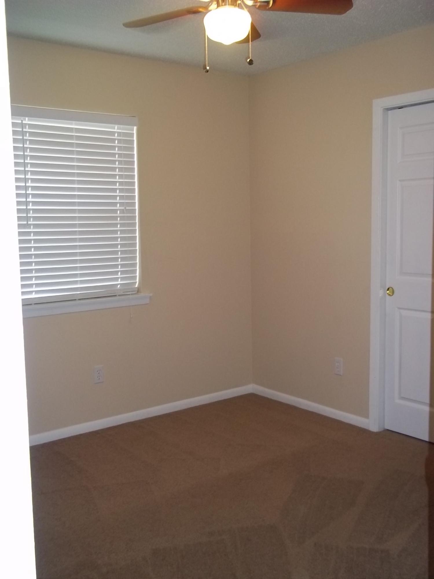 COLONIAL HEIGHTS - Residential