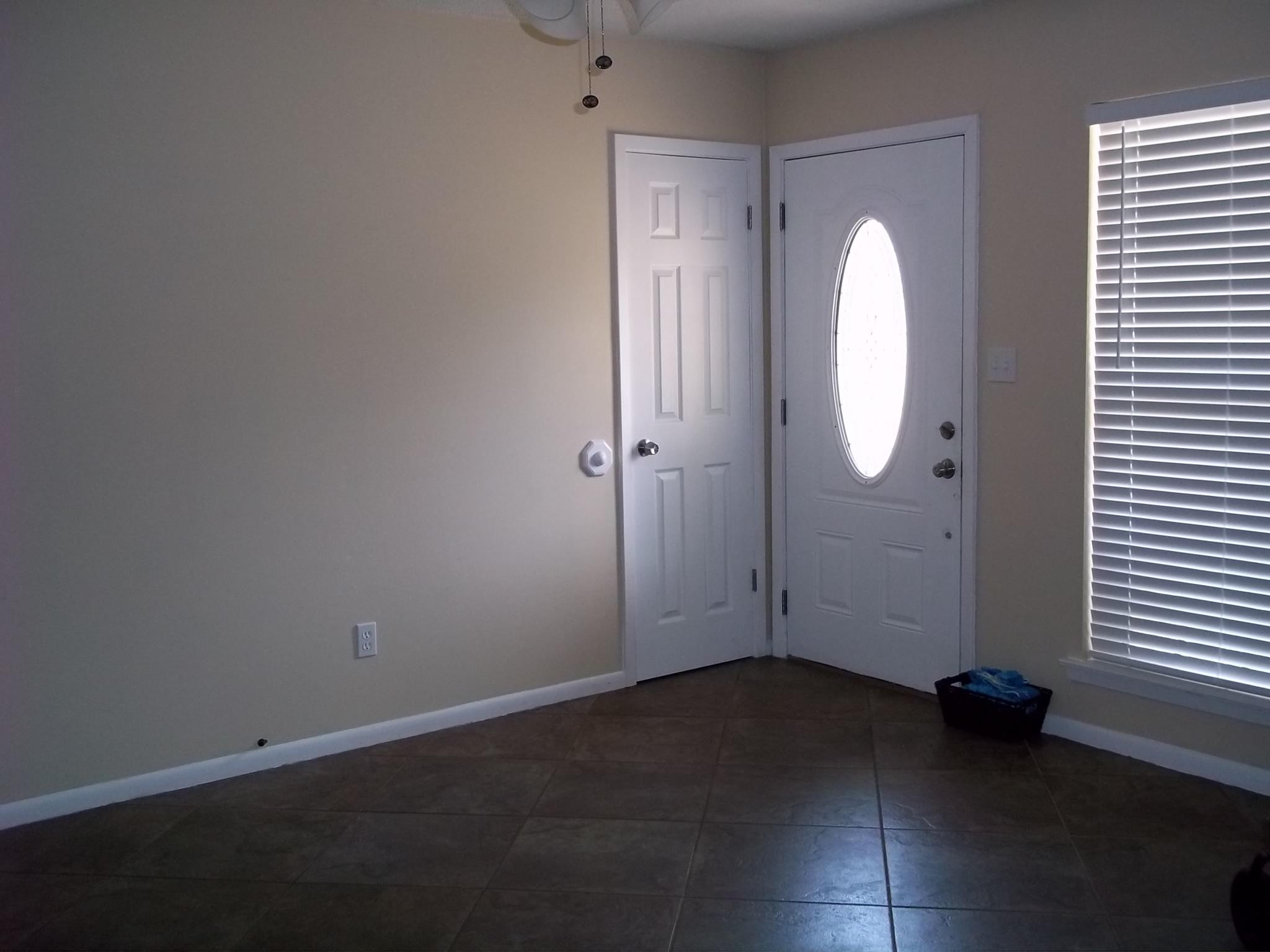 COLONIAL HEIGHTS - Residential