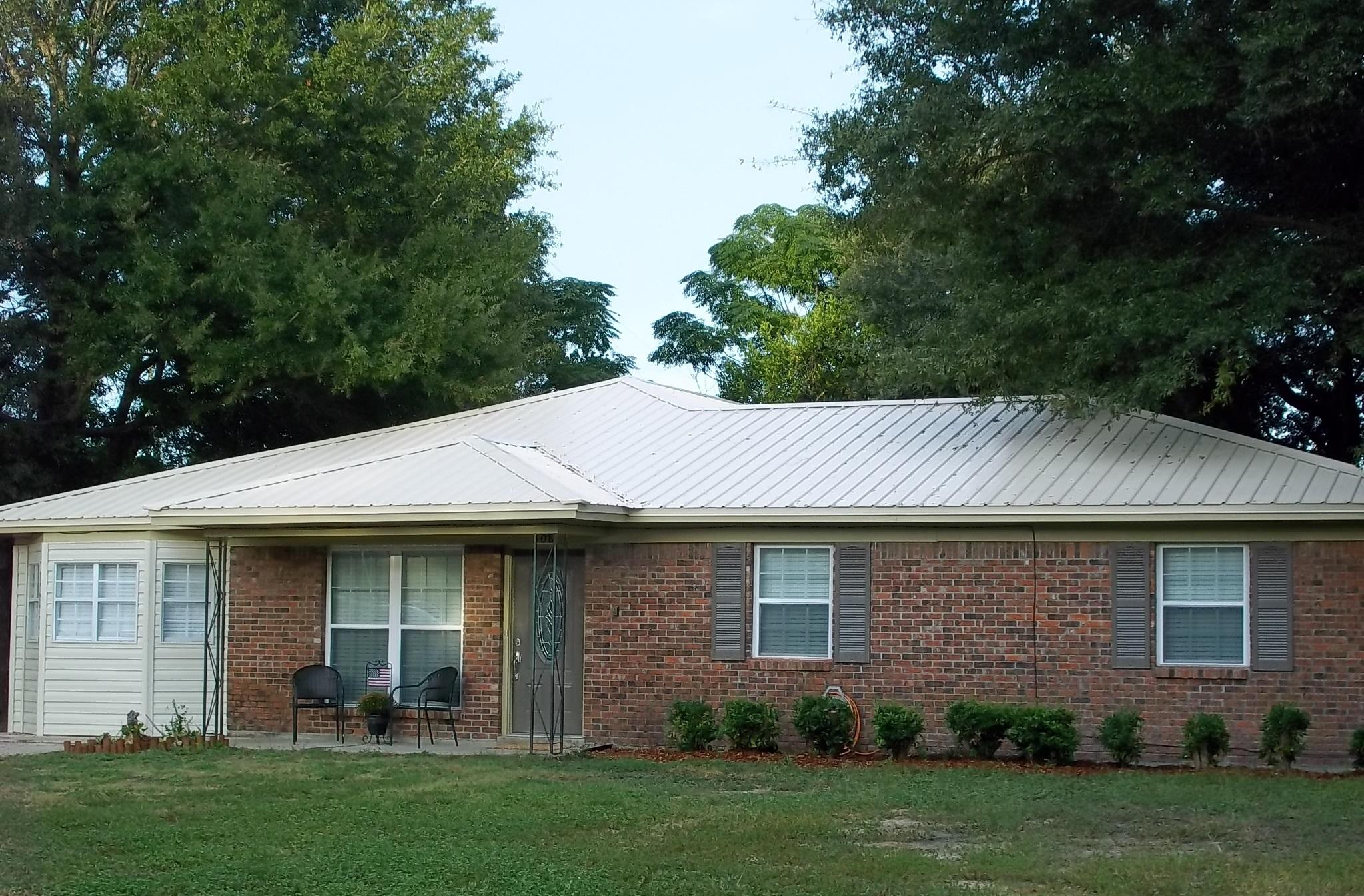 COLONIAL HEIGHTS - Residential