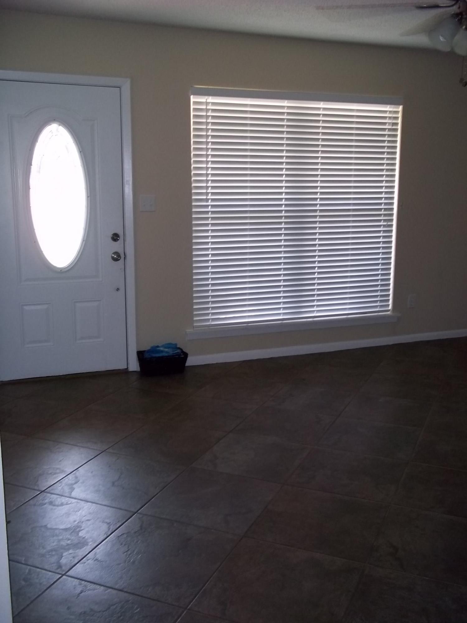 COLONIAL HEIGHTS - Residential