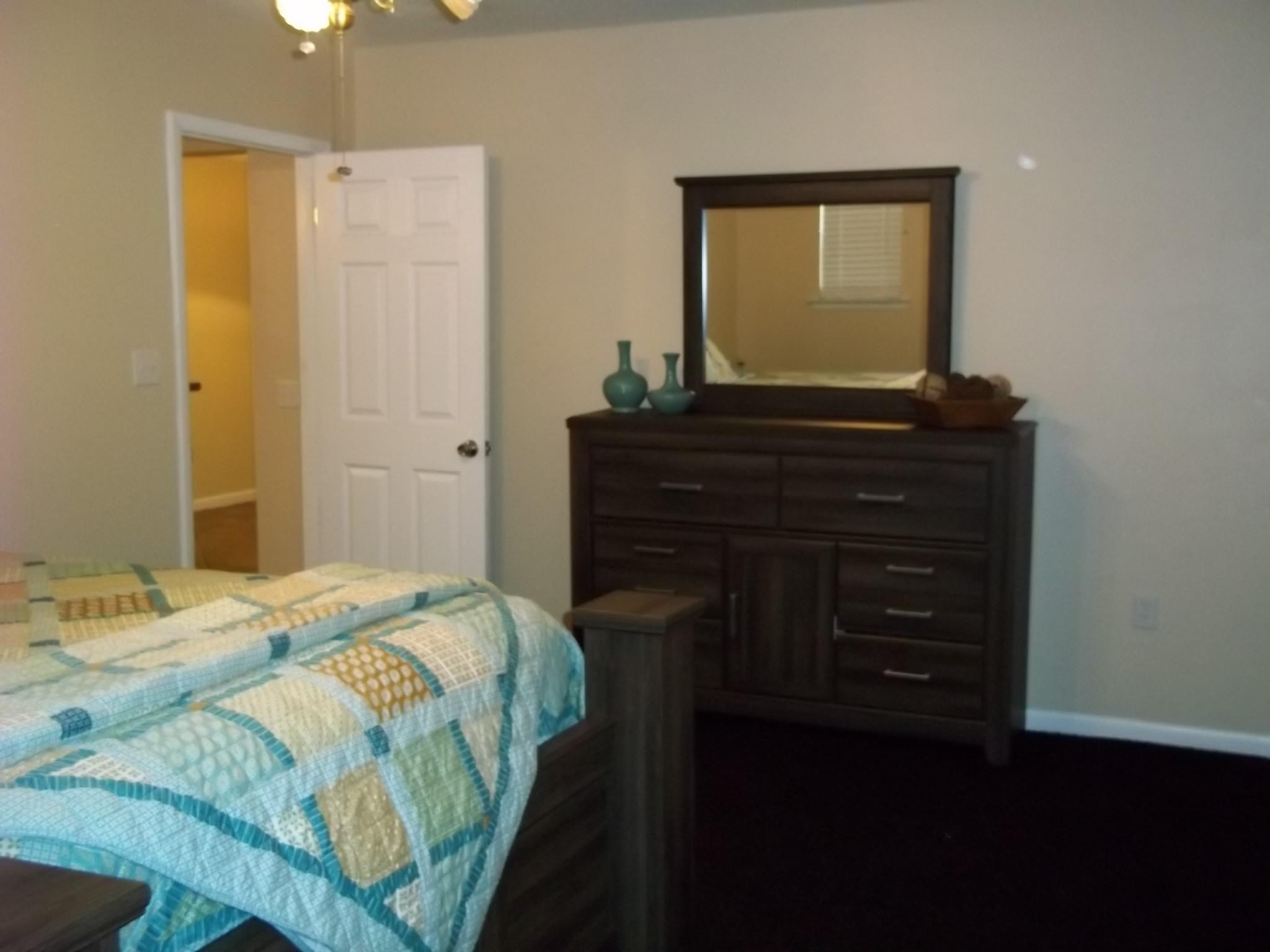 COLONIAL HEIGHTS - Residential