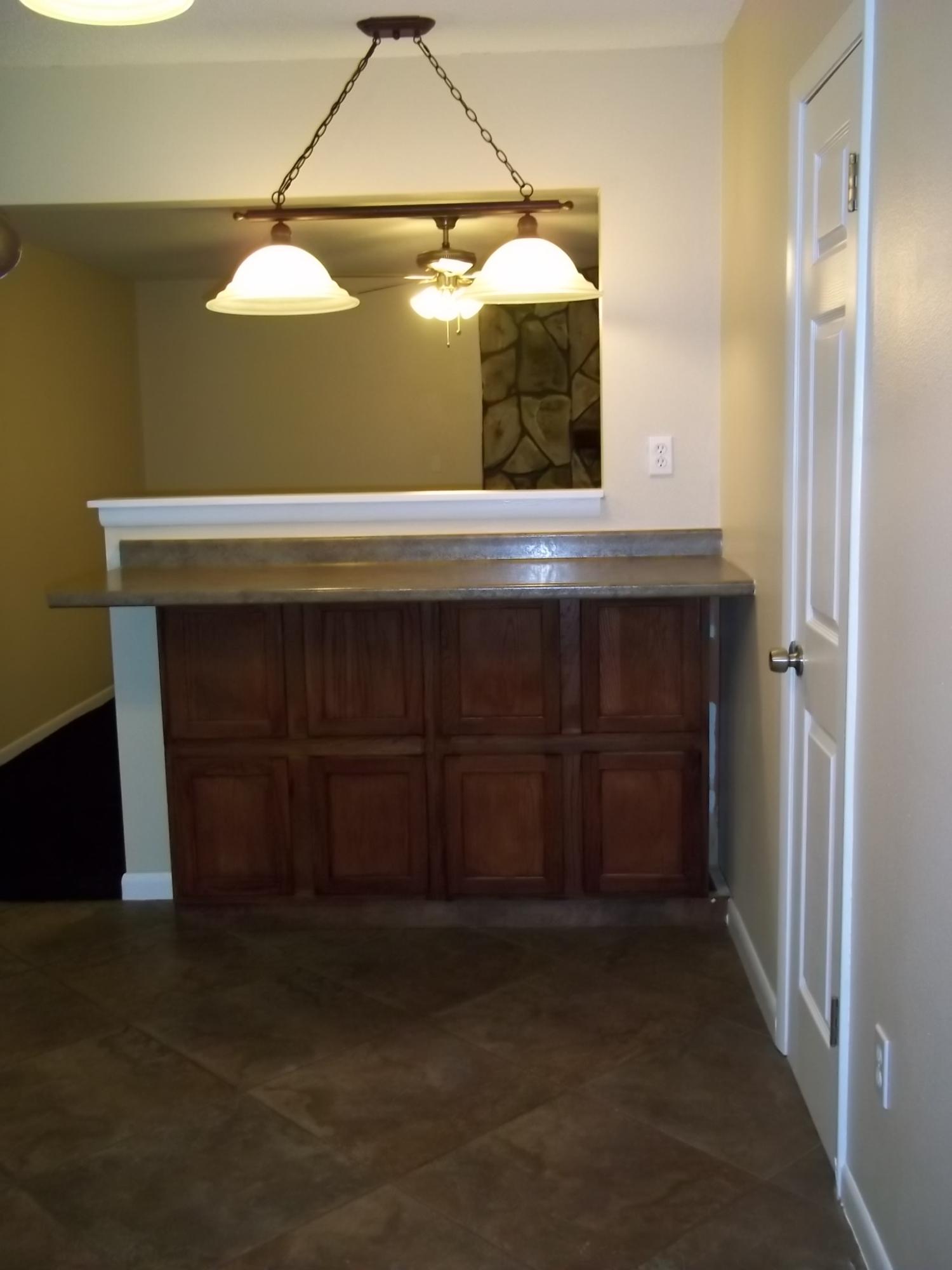 COLONIAL HEIGHTS - Residential