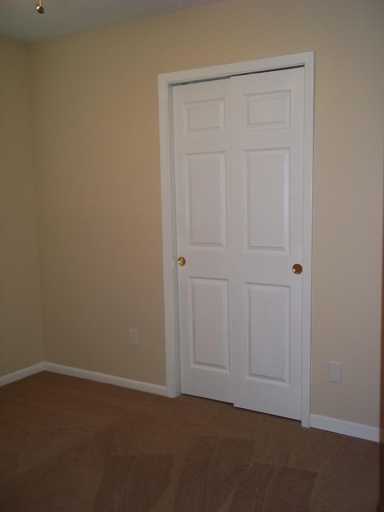 COLONIAL HEIGHTS - Residential