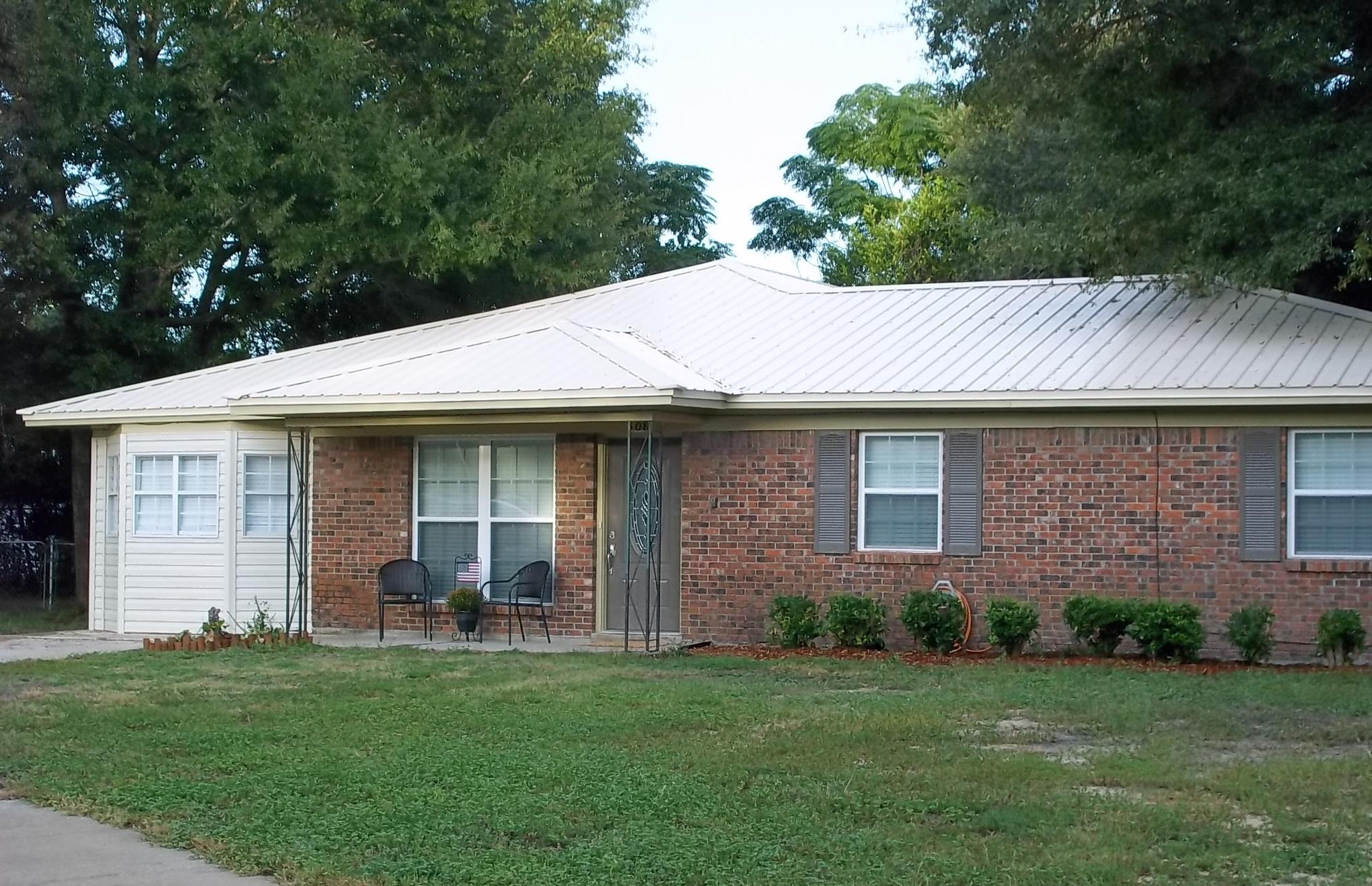 COLONIAL HEIGHTS - Residential